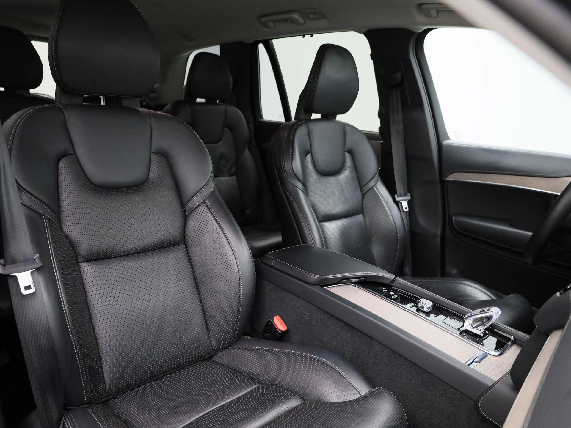 Volvo-XC90-image-39