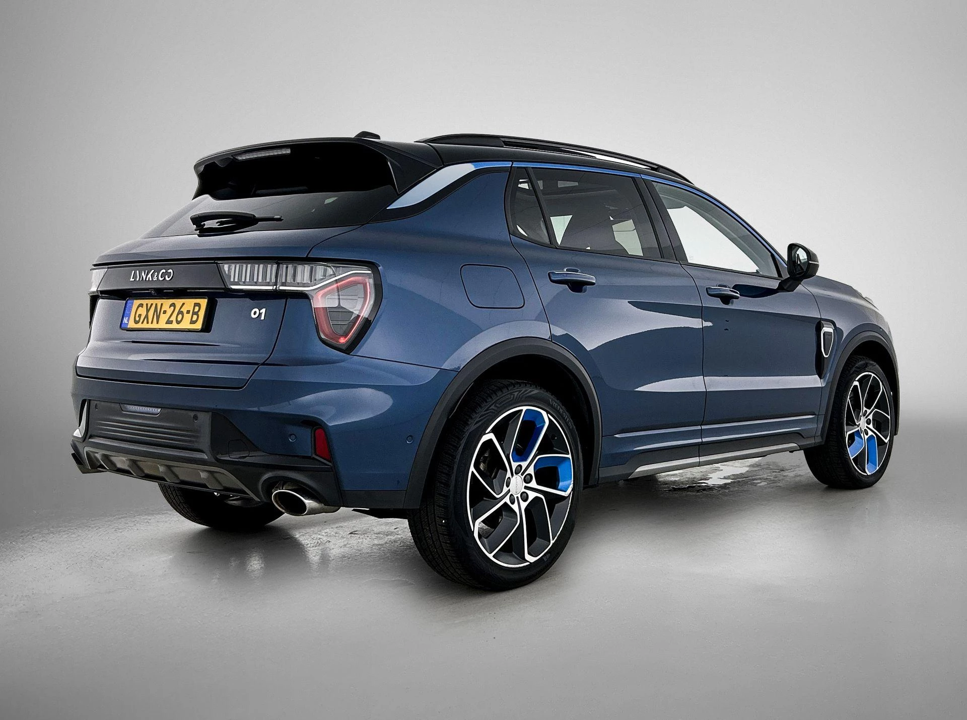 Lynk & Co-01-image-3
