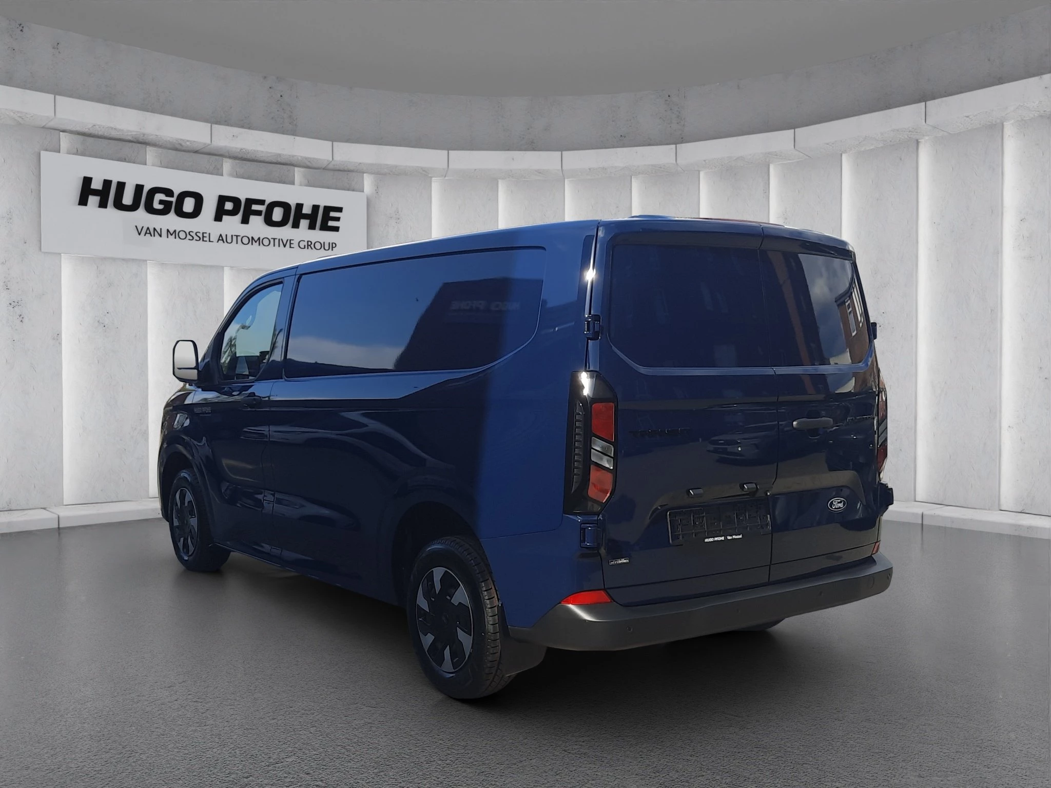 Ford-Transit Custom-image-2