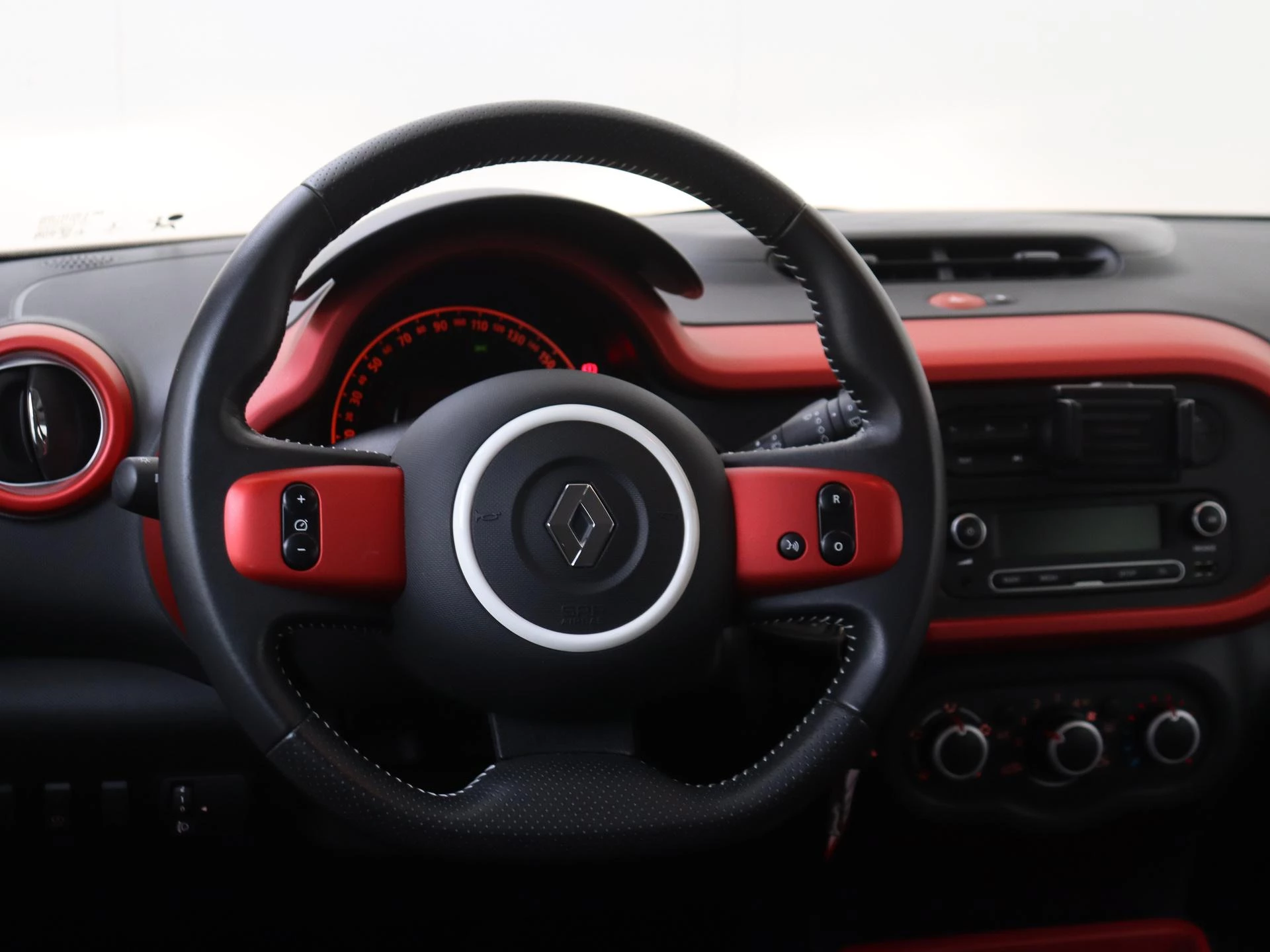 Renault-Twingo-image-10