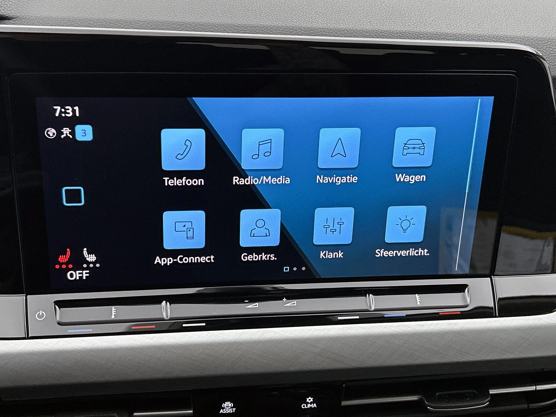 Volkswagen-Golf-image-27