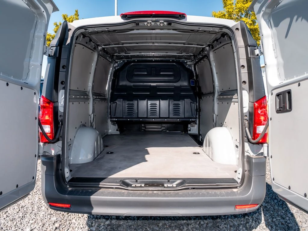 Mercedes-Benz-Vito 116-image-12