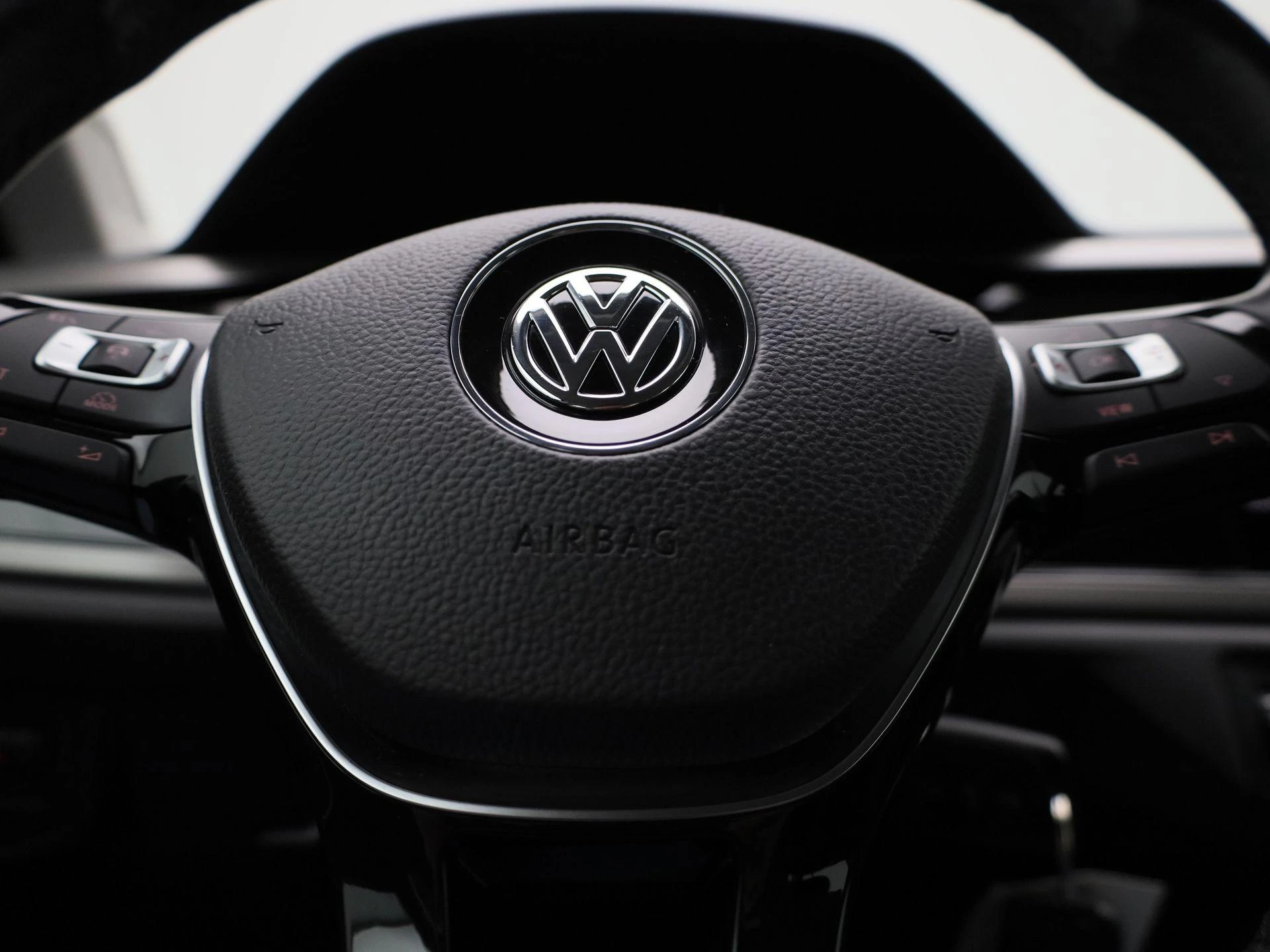 Volkswagen-Polo-image-26