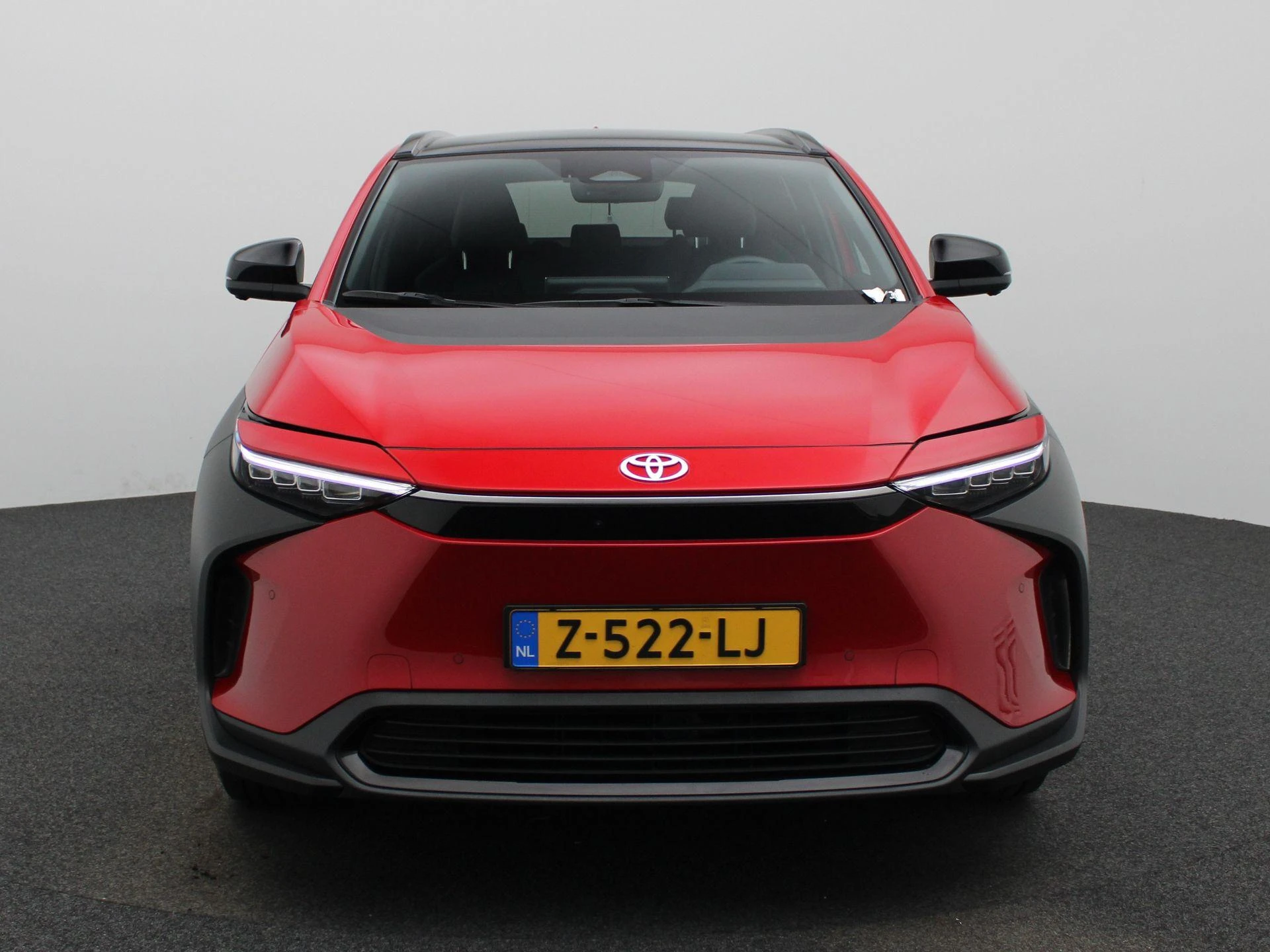 Toyota-bZ4X-image-2