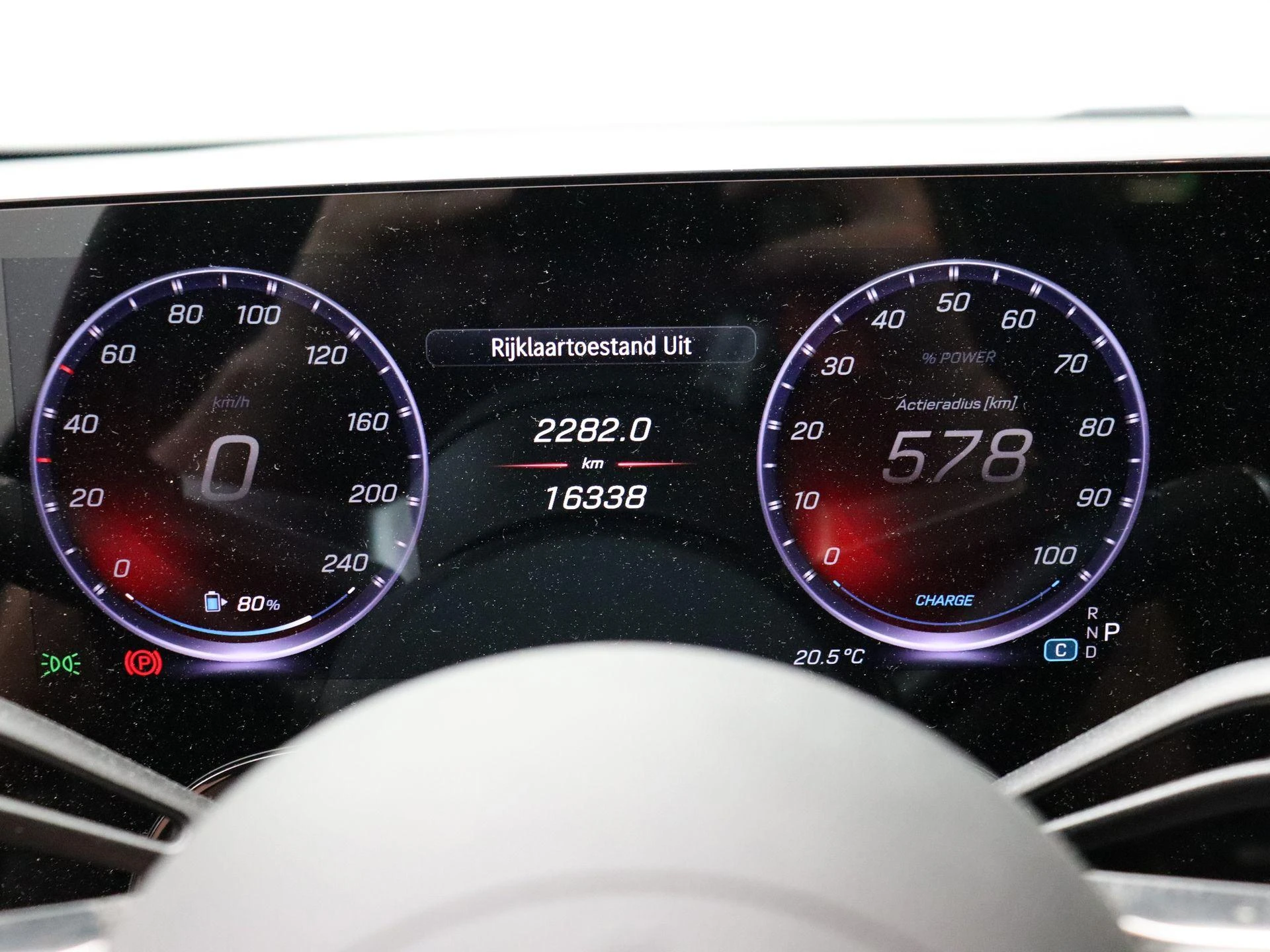 Mercedes-Benz-CLA-image-13