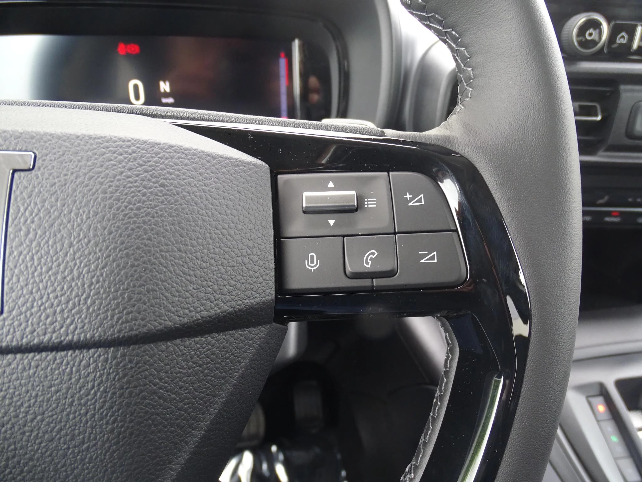 Fiat Qubo 1.5D La prima automa7 seats+gps+camera+park pilot