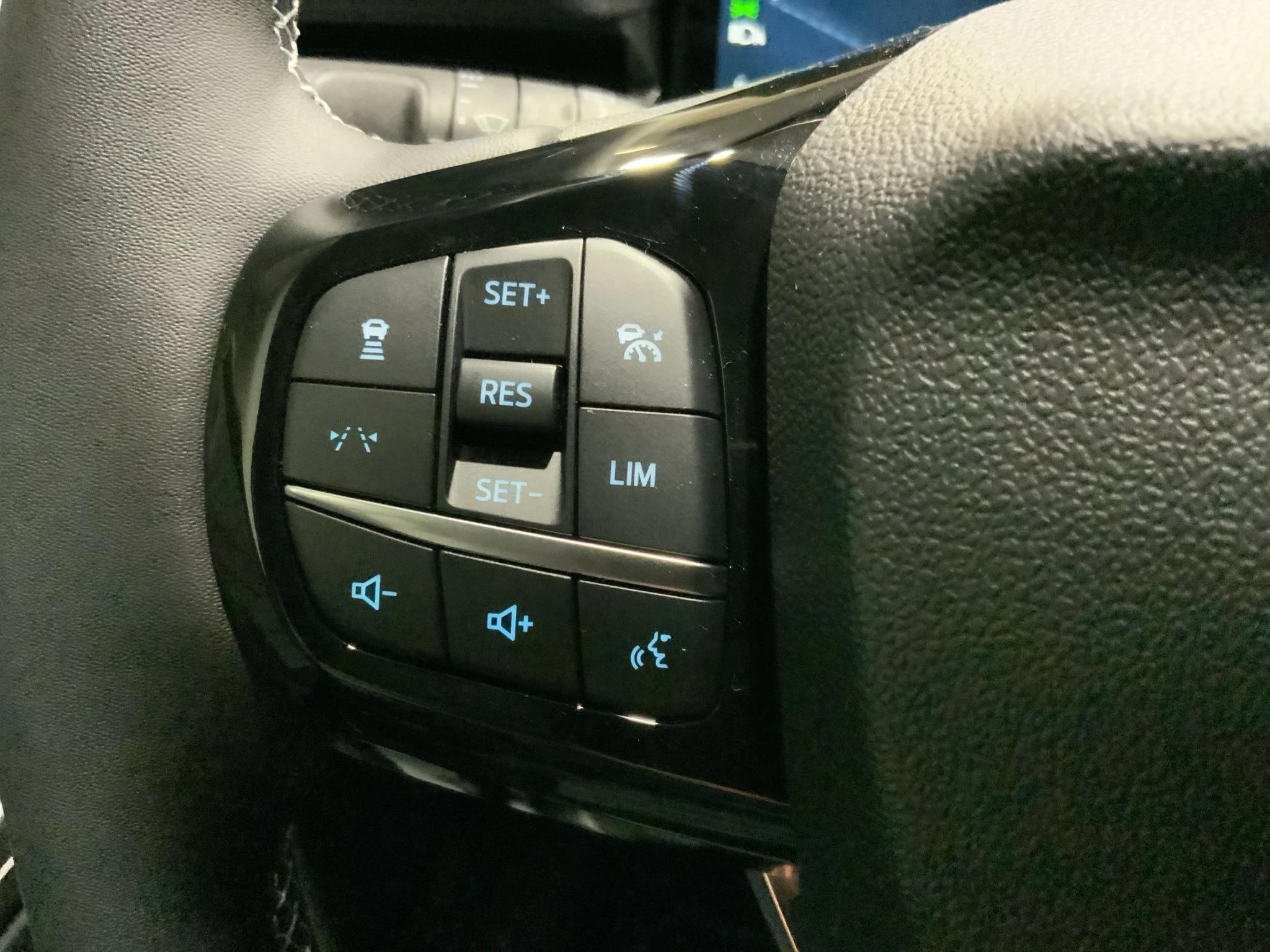 Ford-Puma Gen-E-image-18