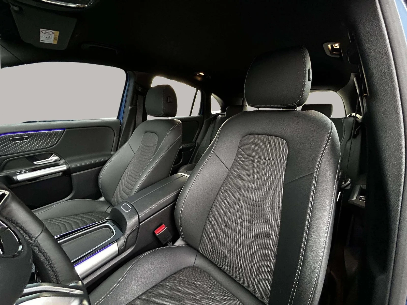 Mercedes-Benz-EQA-image-10