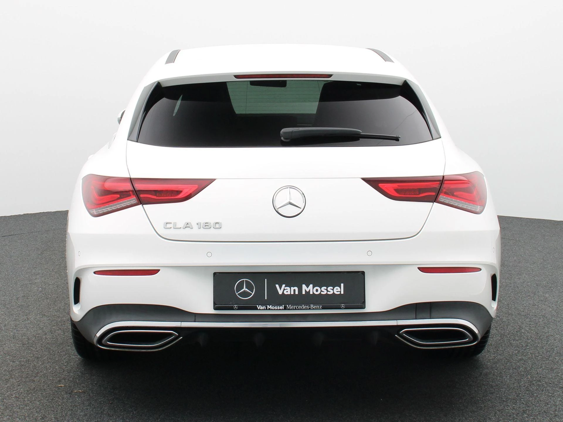 Mercedes-Benz CLA 180 Shooting Brake + AMG LINE + CARPLAY + CAMERA +