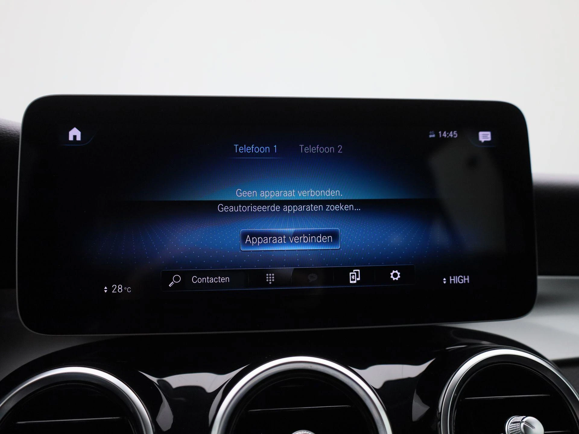 Mercedes-Benz-GLC-image-22