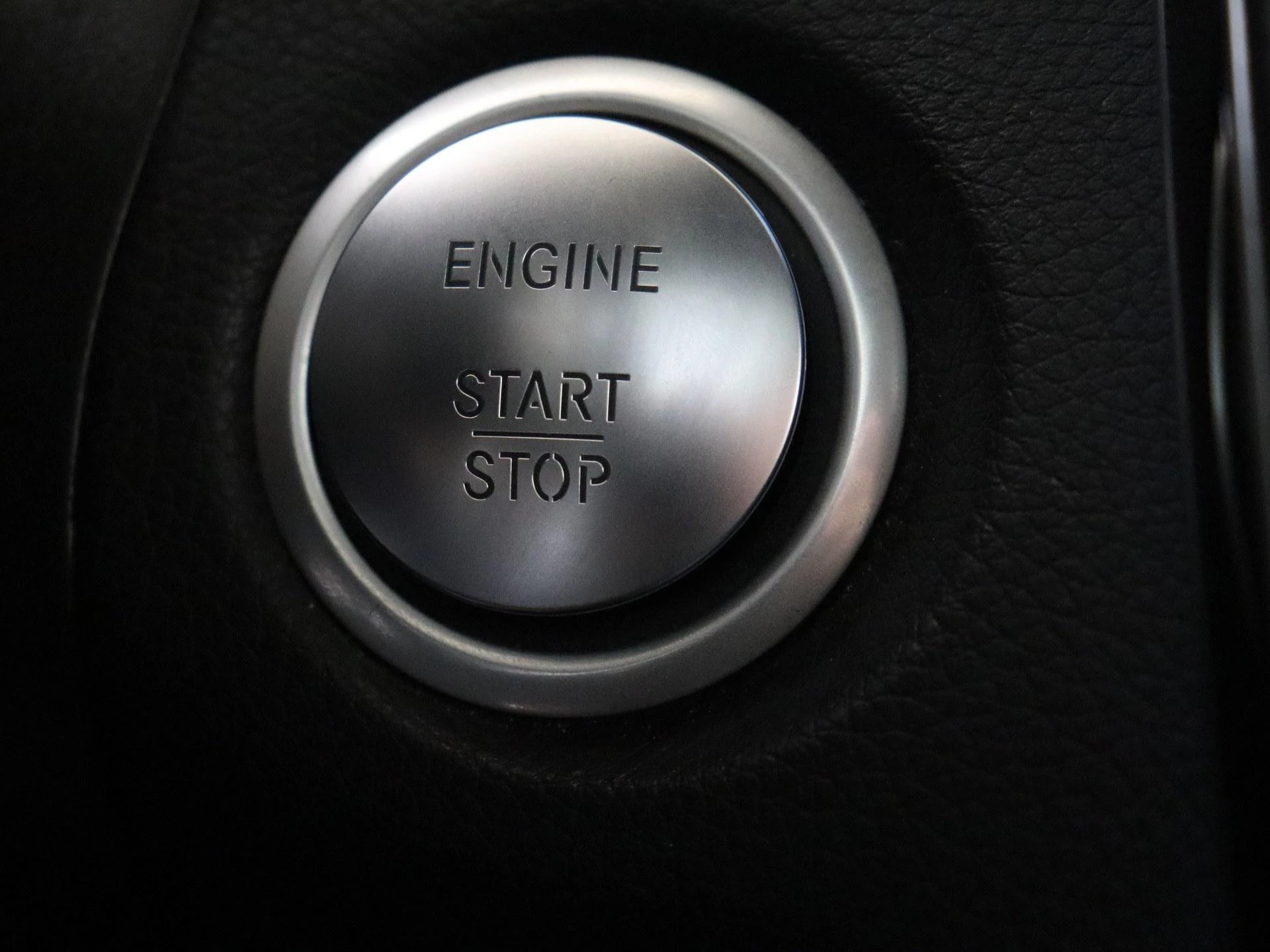 Mercedes-Benz-GLC-image-23