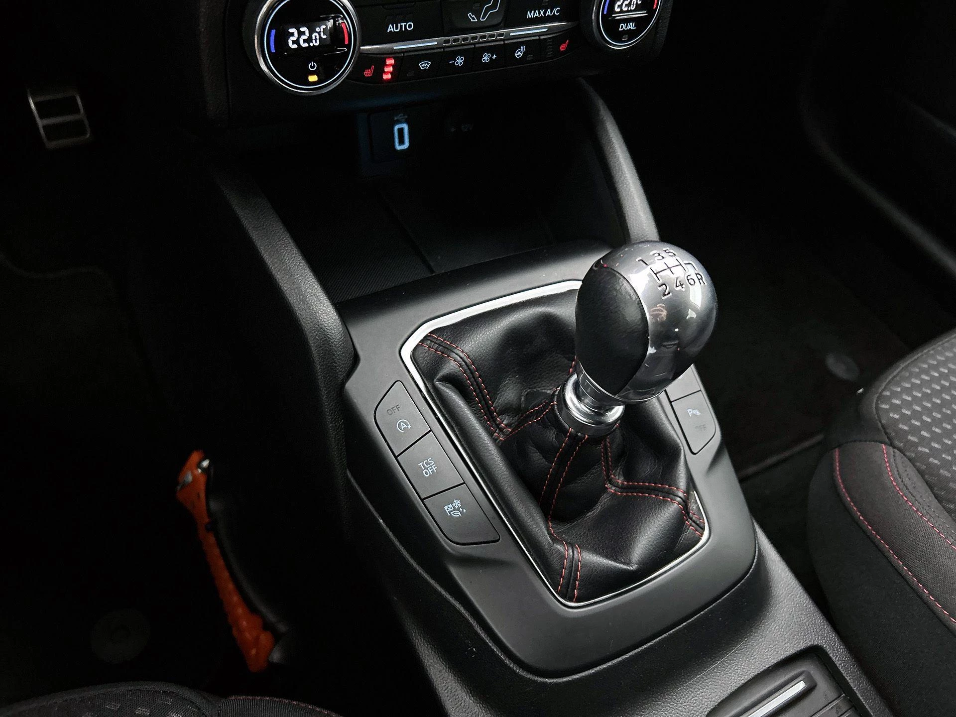 Ford Focus Wagon 1.0 EcoBoost ST Line Business
