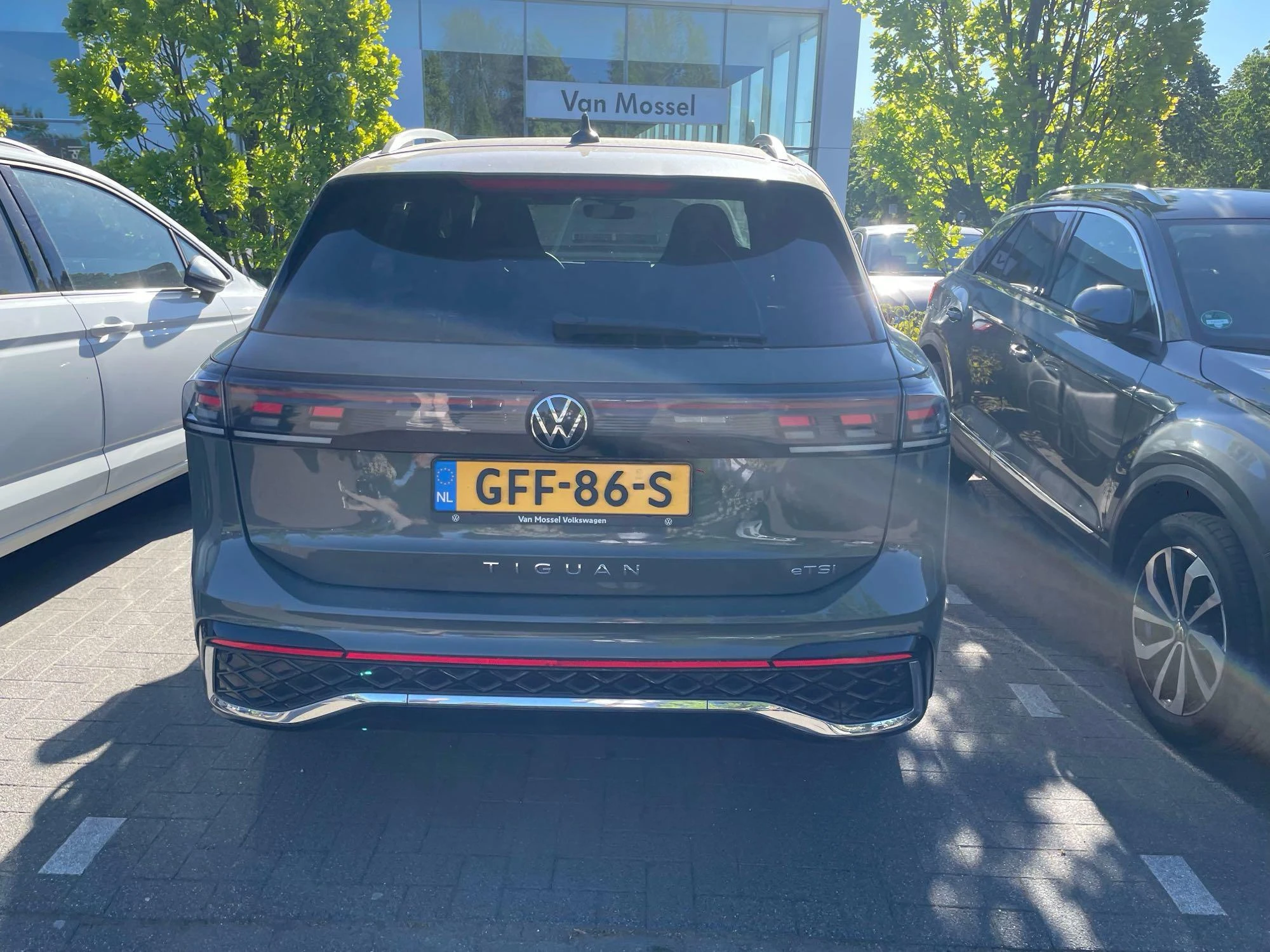 Volkswagen Tiguan 1.5 eHybrid R-Line Business | 204 PK |