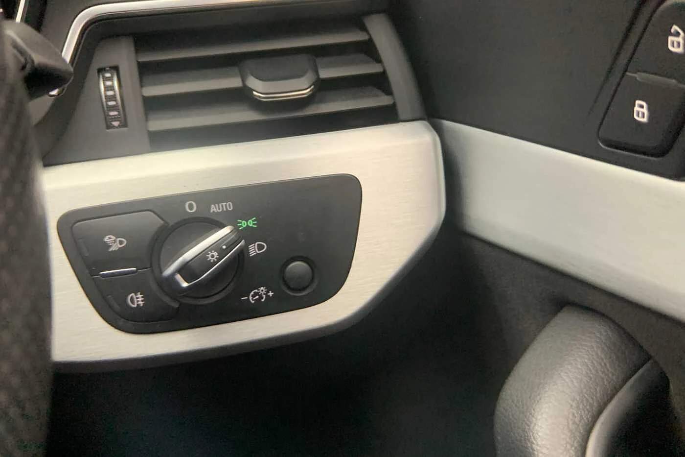 Audi-A4-image-16