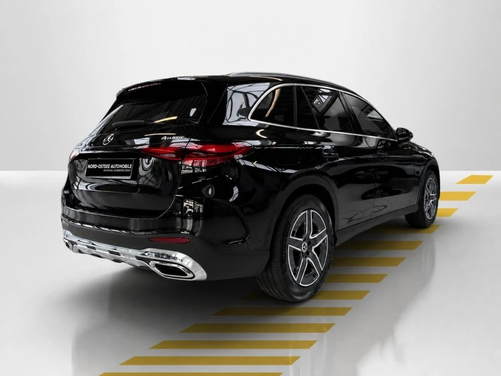 Mercedes-Benz-GLC 300 d-image-14