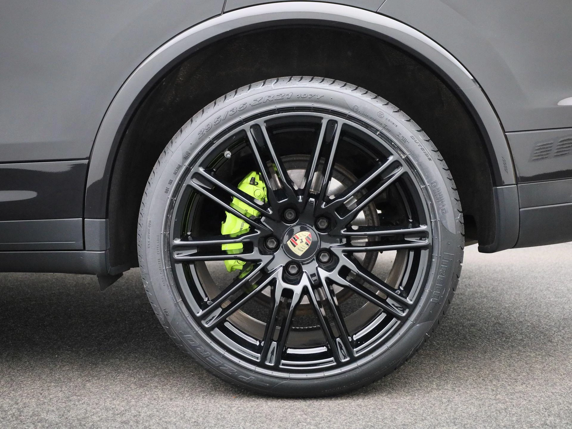 Porsche-Cayenne-image-12