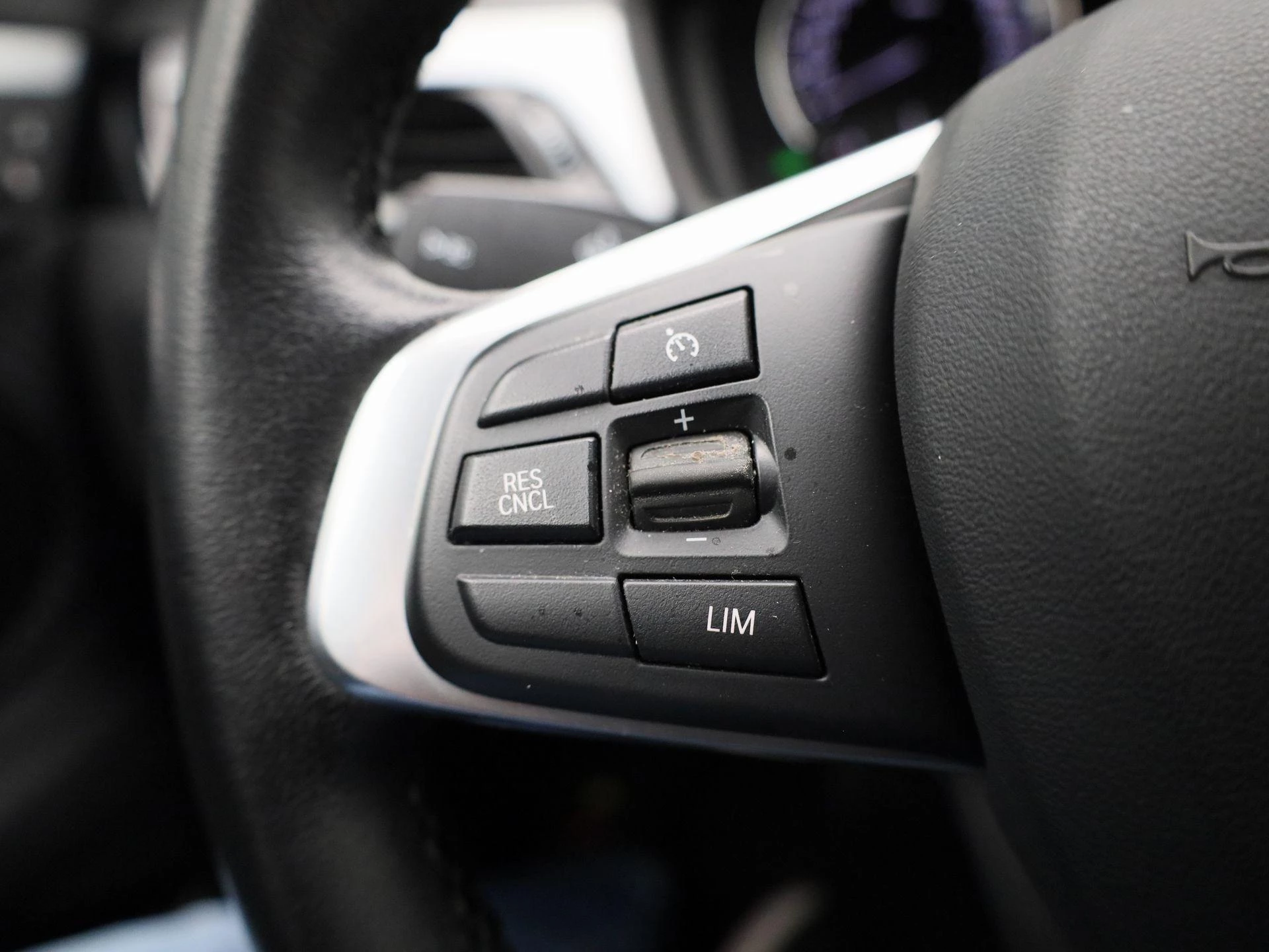 BMW-X1-image-24