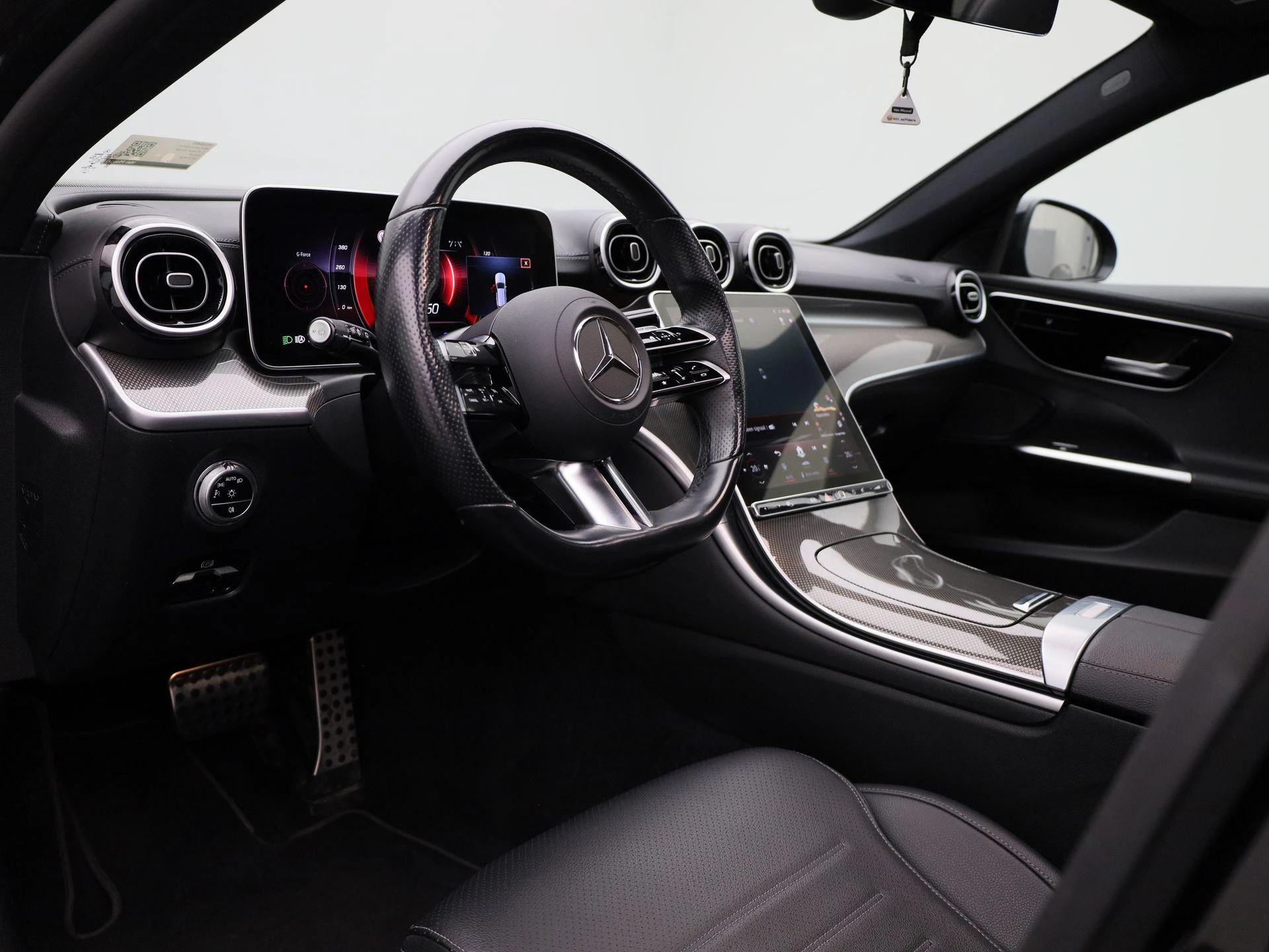 Mercedes-Benz-Classe C-image-37