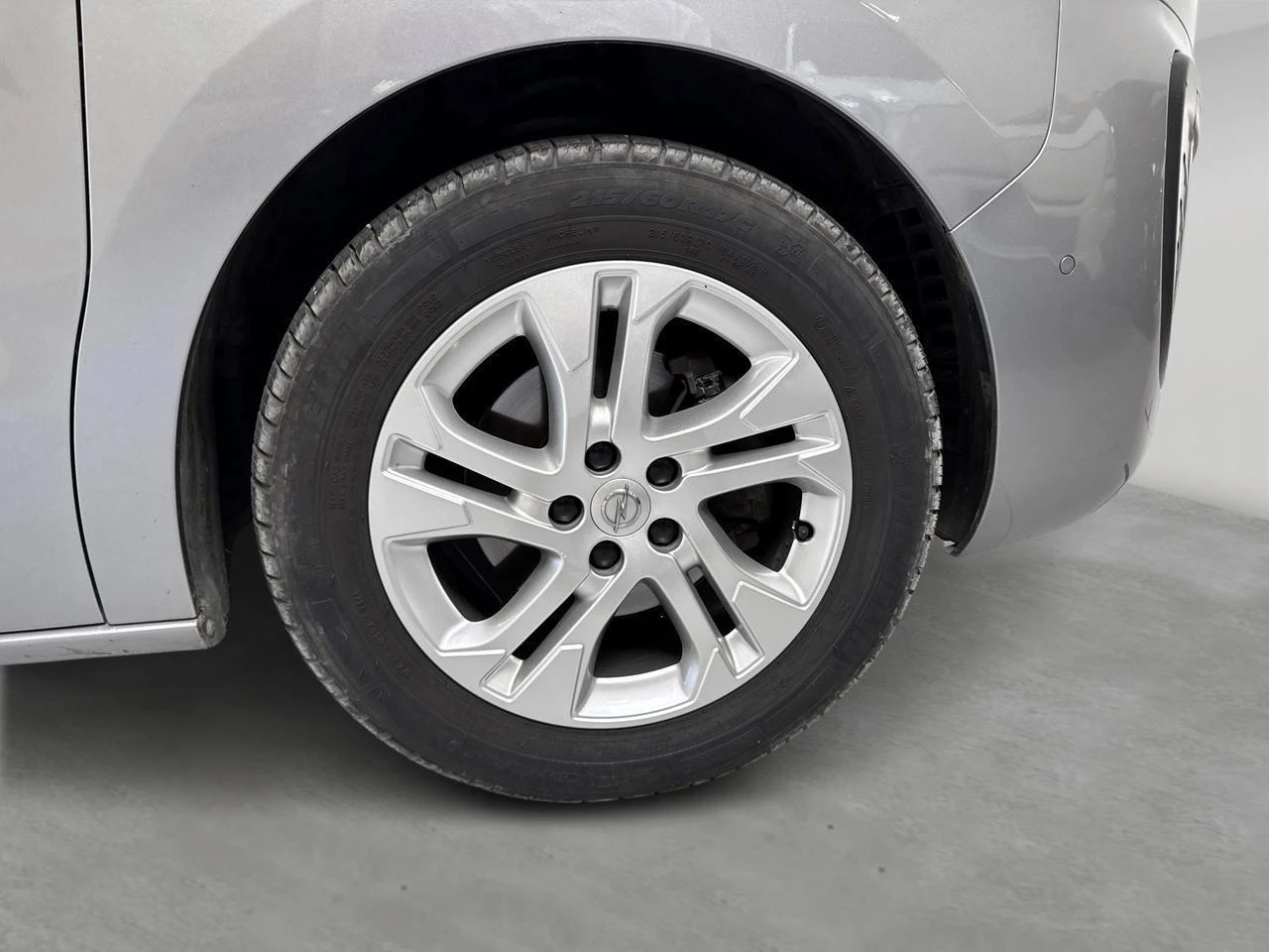Opel-Vivaro-image-5