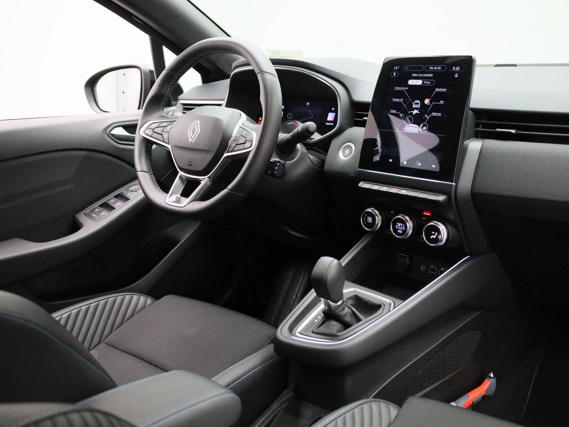 Renault-Clio-image-36
