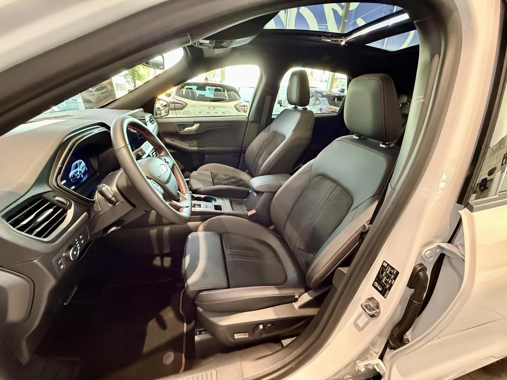 Ford-Kuga-image-26