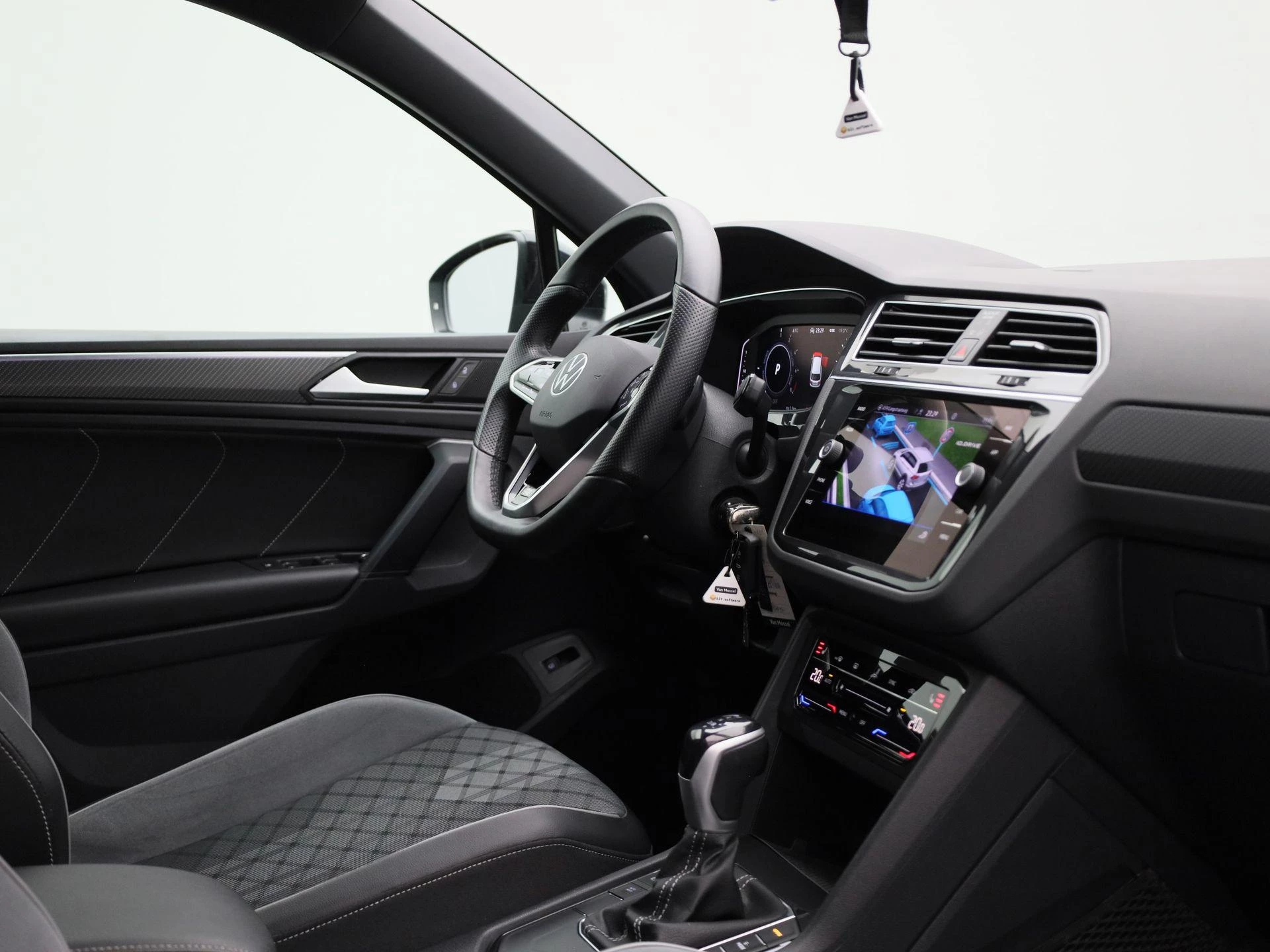 Volkswagen Tiguan 1.4 TSI eHybrid R-Line Business+ 245 PK|