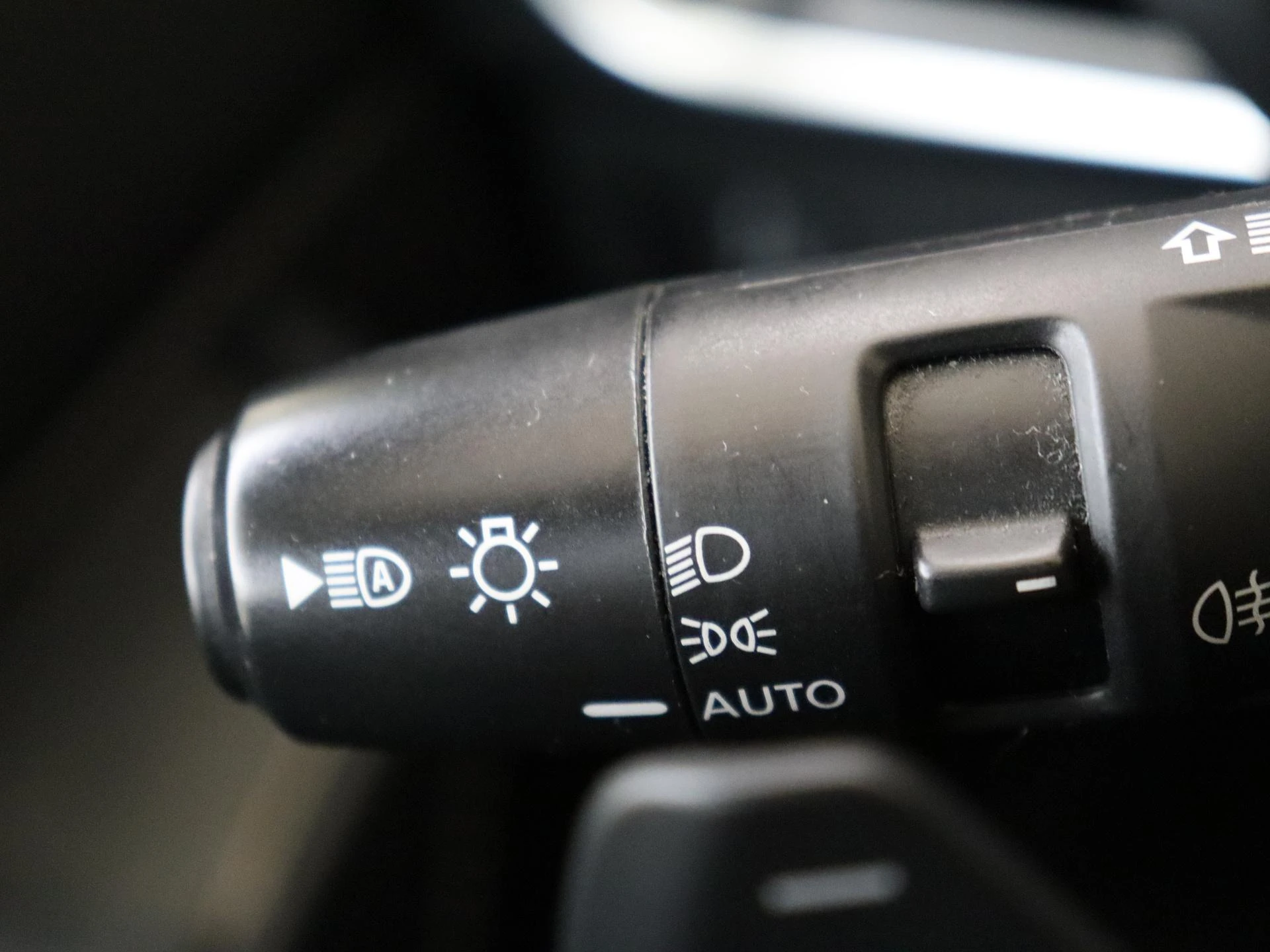 Nissan-QASHQAI-image-23