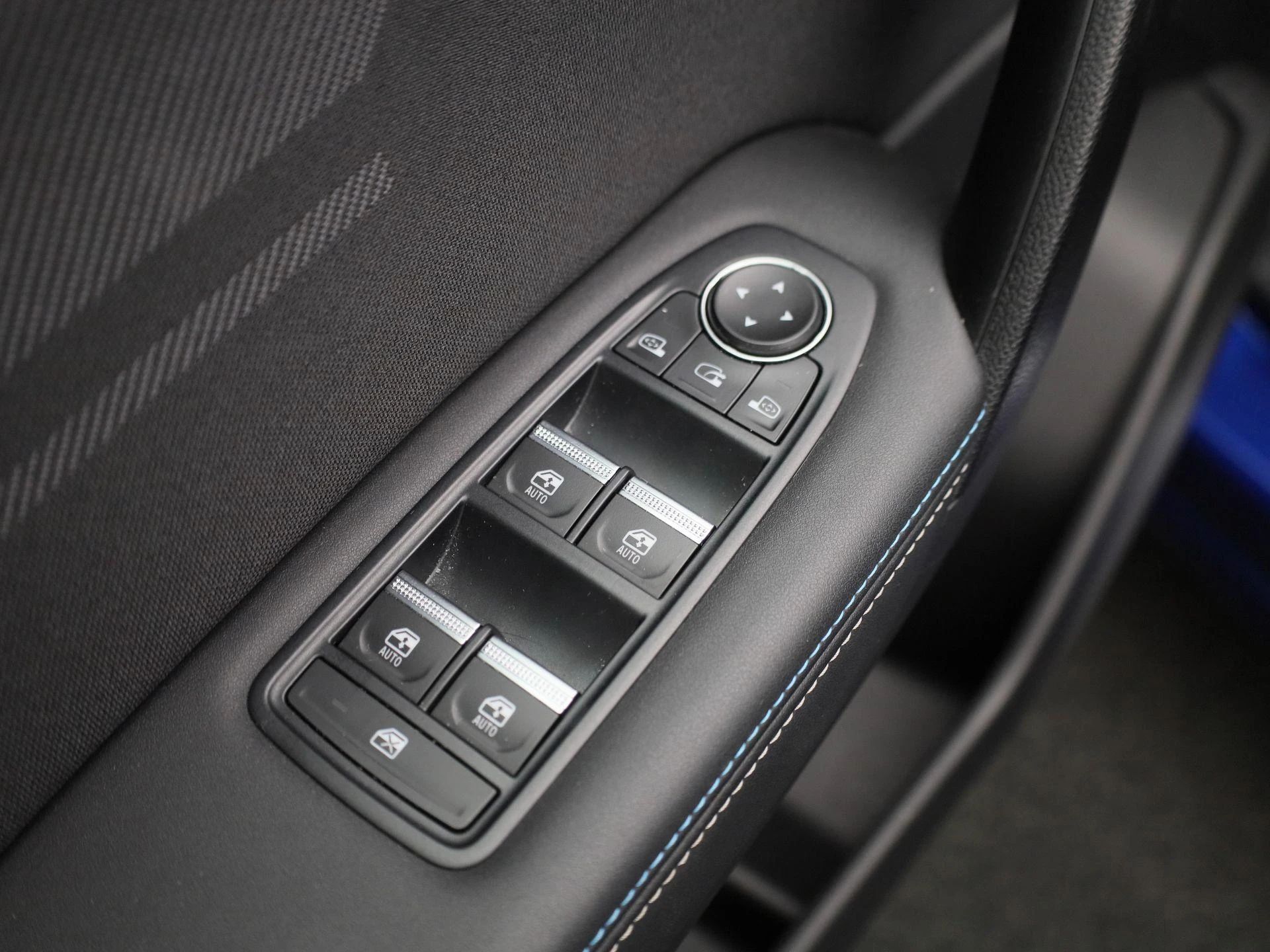 Renault-Captur-image-32