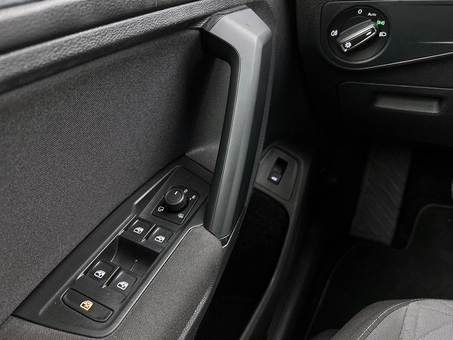 Volkswagen-Tiguan-image-31