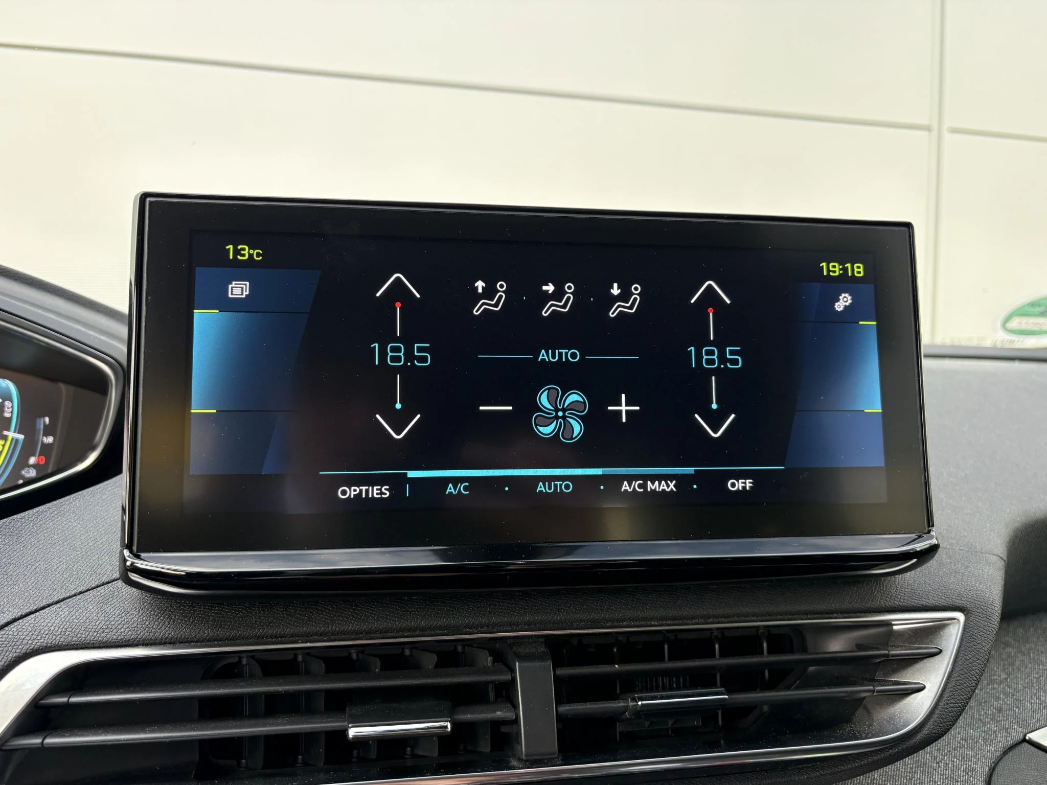 Peugeot-3008-image-16