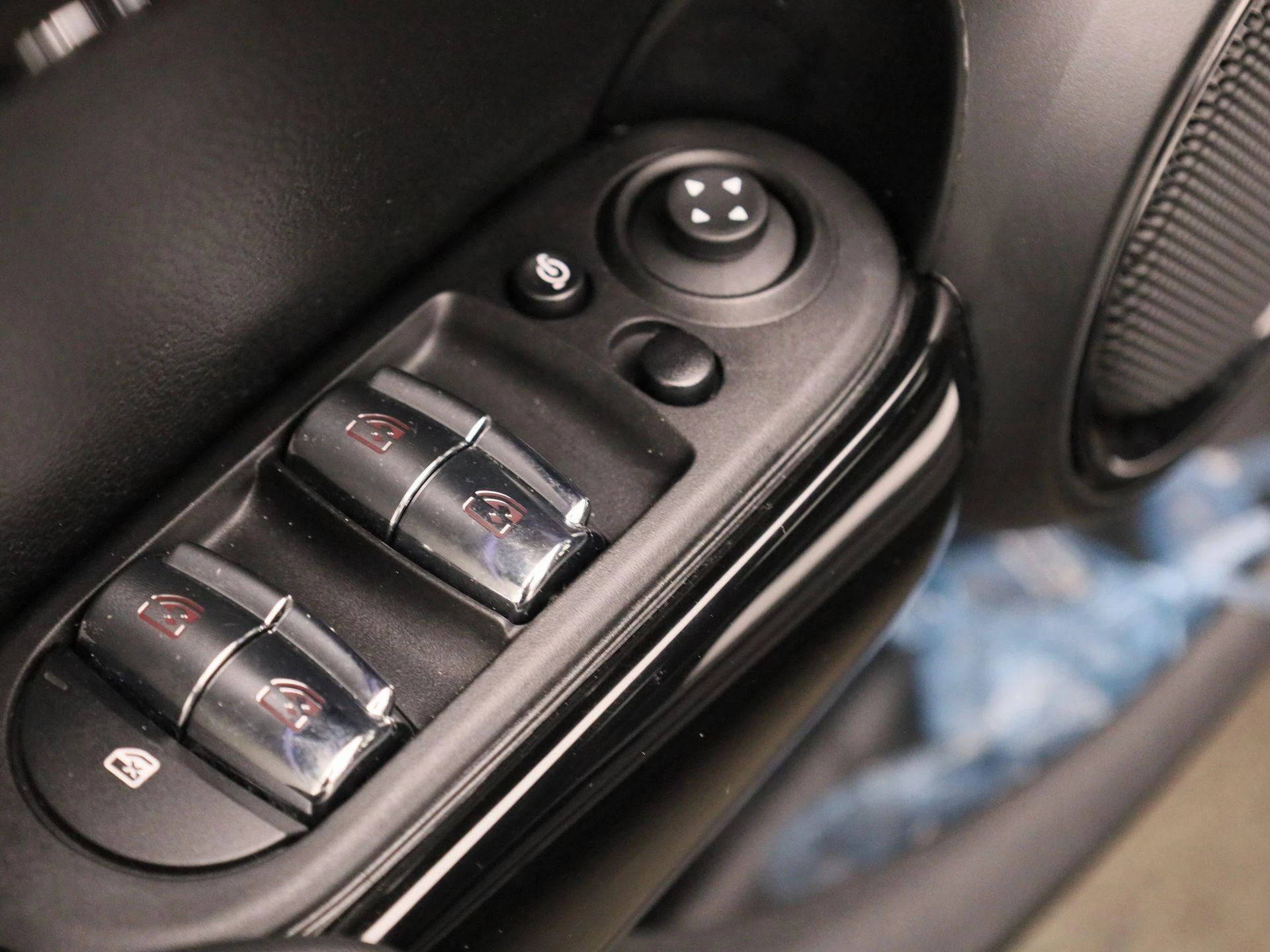 MINI-Cooper-image-28