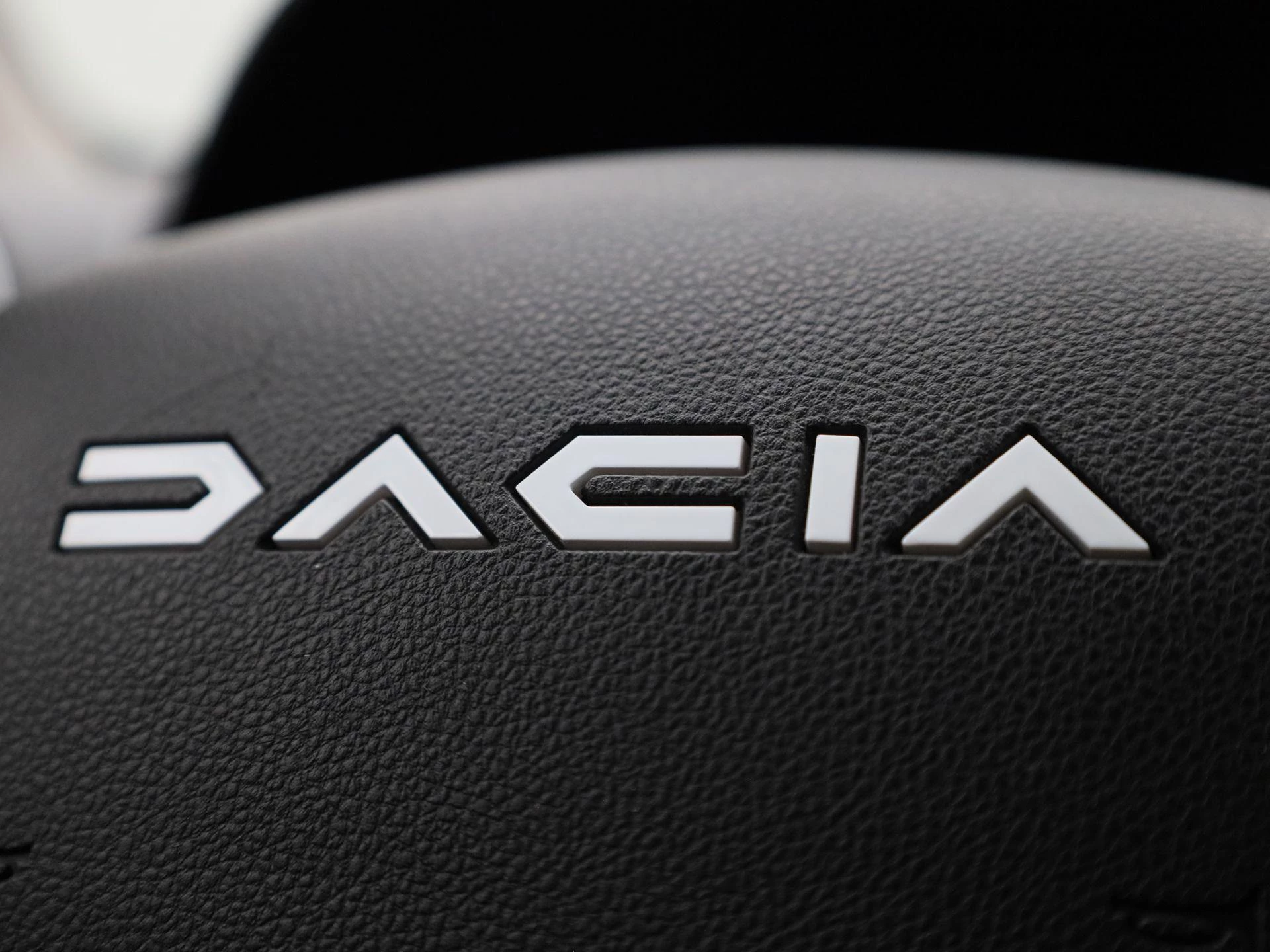 Dacia-Spring-image-27
