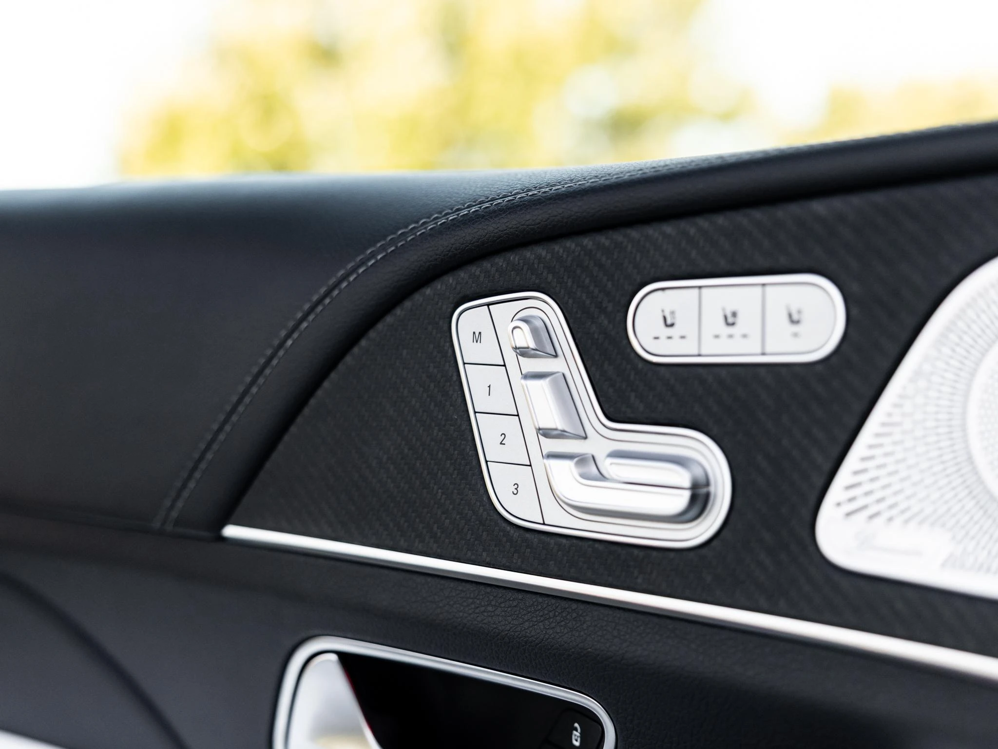 Mercedes-Benz-GLE-image-43