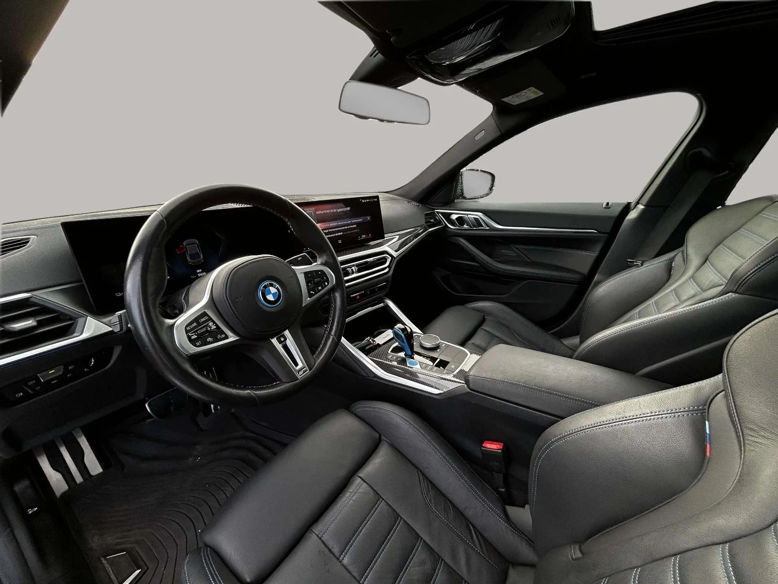 BMW-i4-image-10