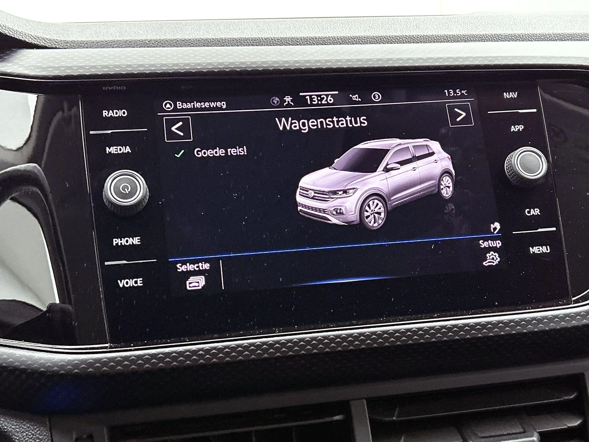 Volkswagen-T-Cross-image-8