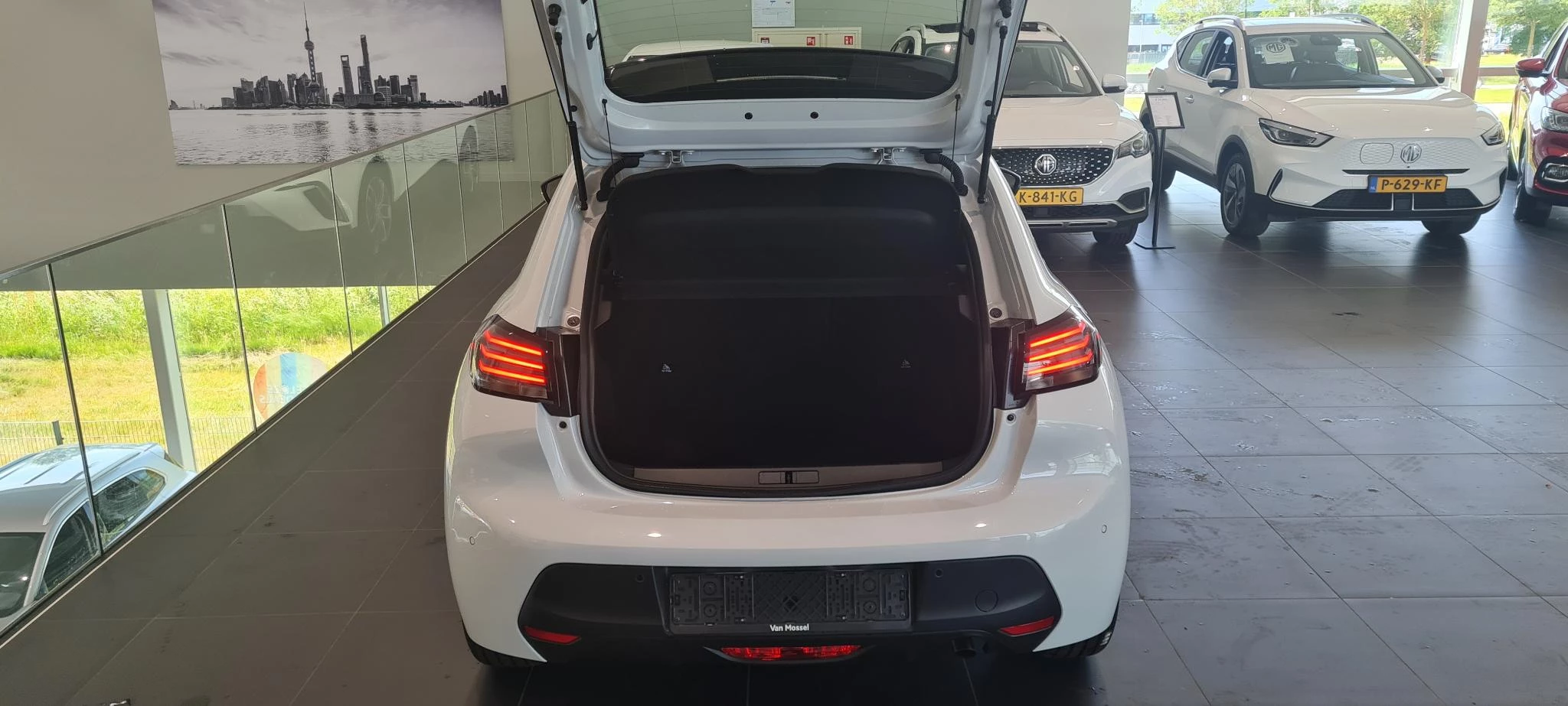Peugeot-208-image-8