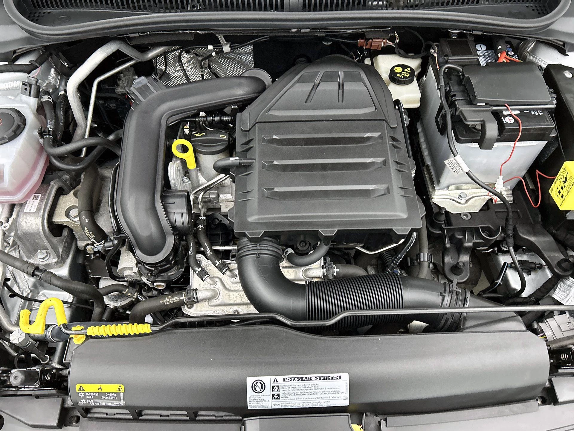 Volkswagen-Polo-image-29