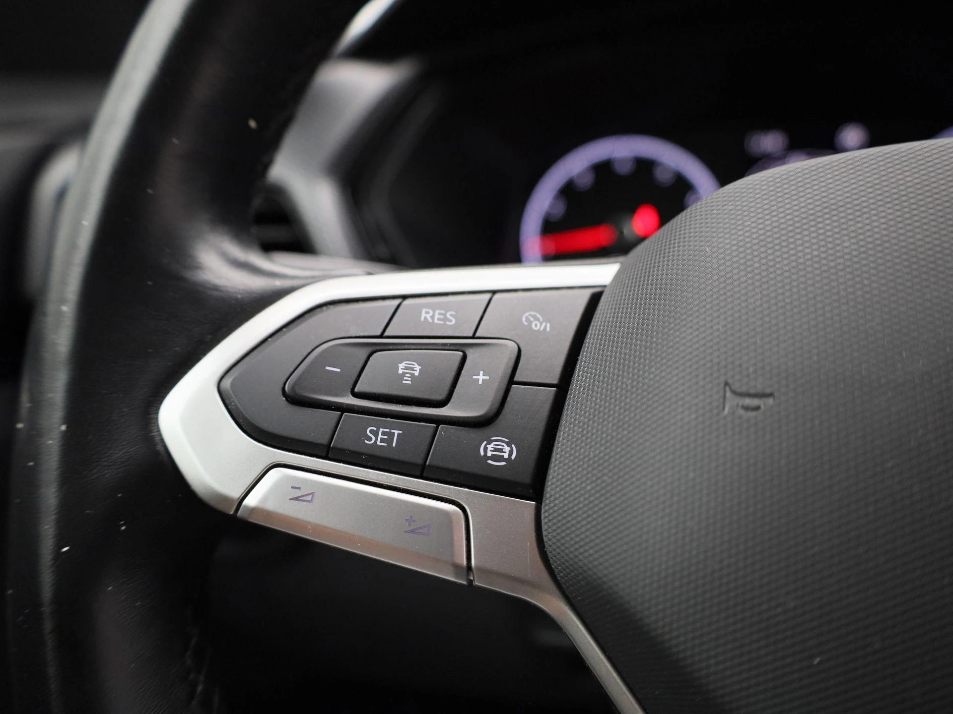 Volkswagen-T-Cross-image-17