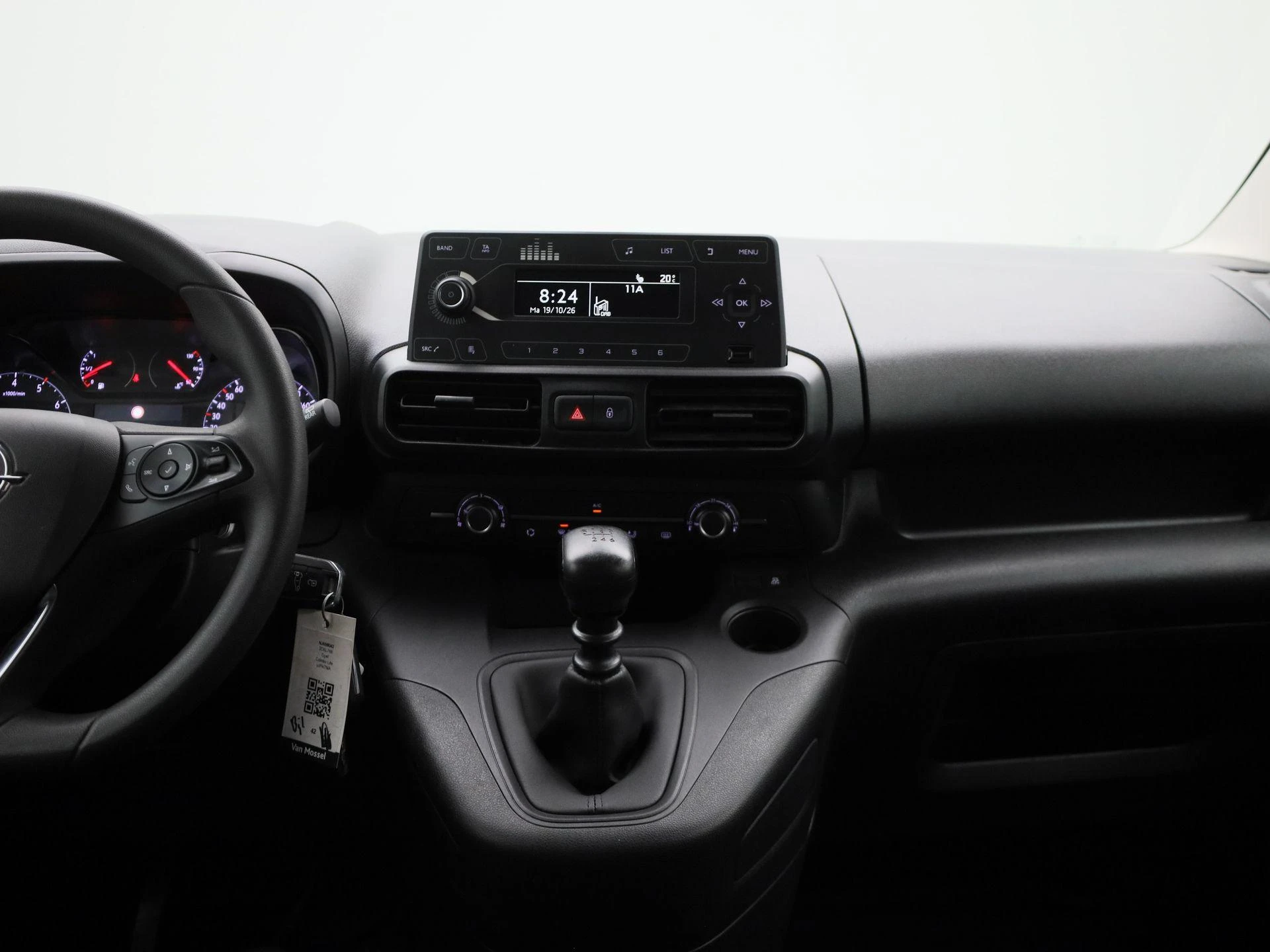 Opel-Combo Life-image-10