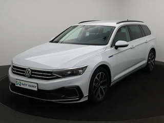 Volkswagen Passat Variant GTE Passat GTE 1.4eHybrid PHEV Business 218PK *AUTOMAAT*TREKHAAK*360° CAMERA*CRUISE*PDC*SFEERVERLICHTING*AIRCO*...*