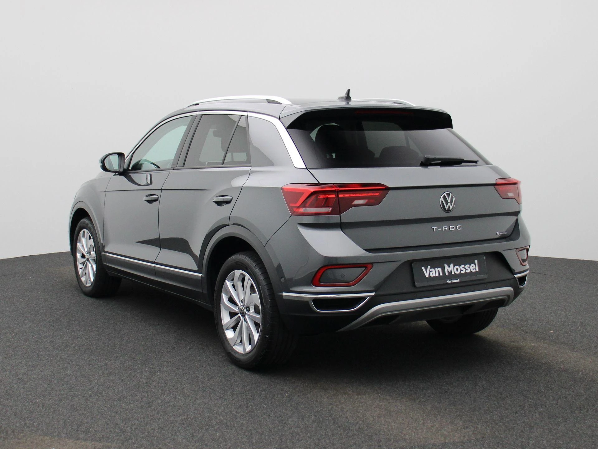 Volkswagen-T-Roc-image-1