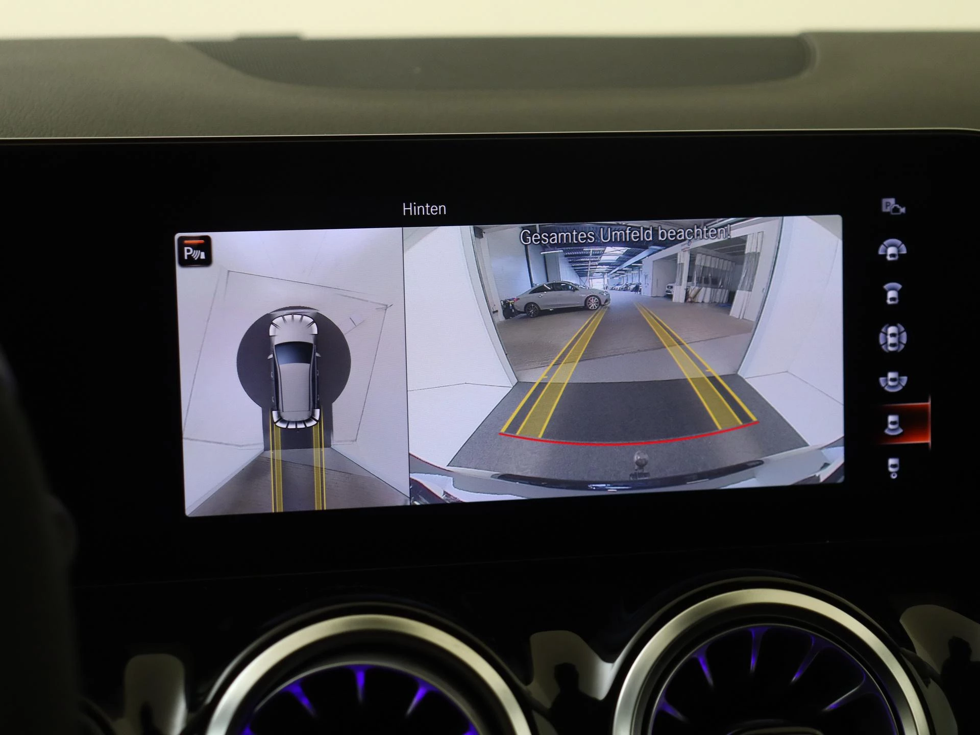 Mercedes-Benz-B-Klasse-image-18