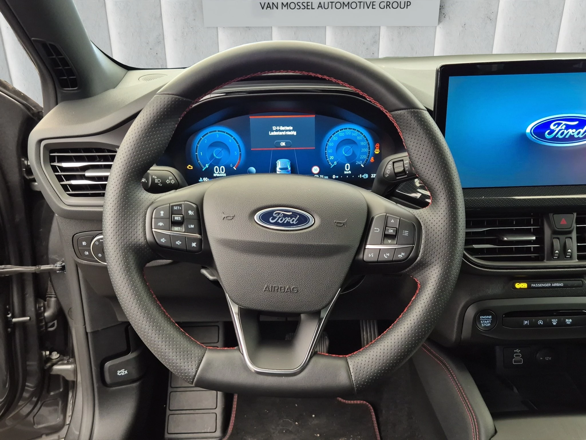 Ford Focus ST-Line X Turnier Aut.*AHK*ACC*HUD*KAM*NAVI*WINTER-PKT.