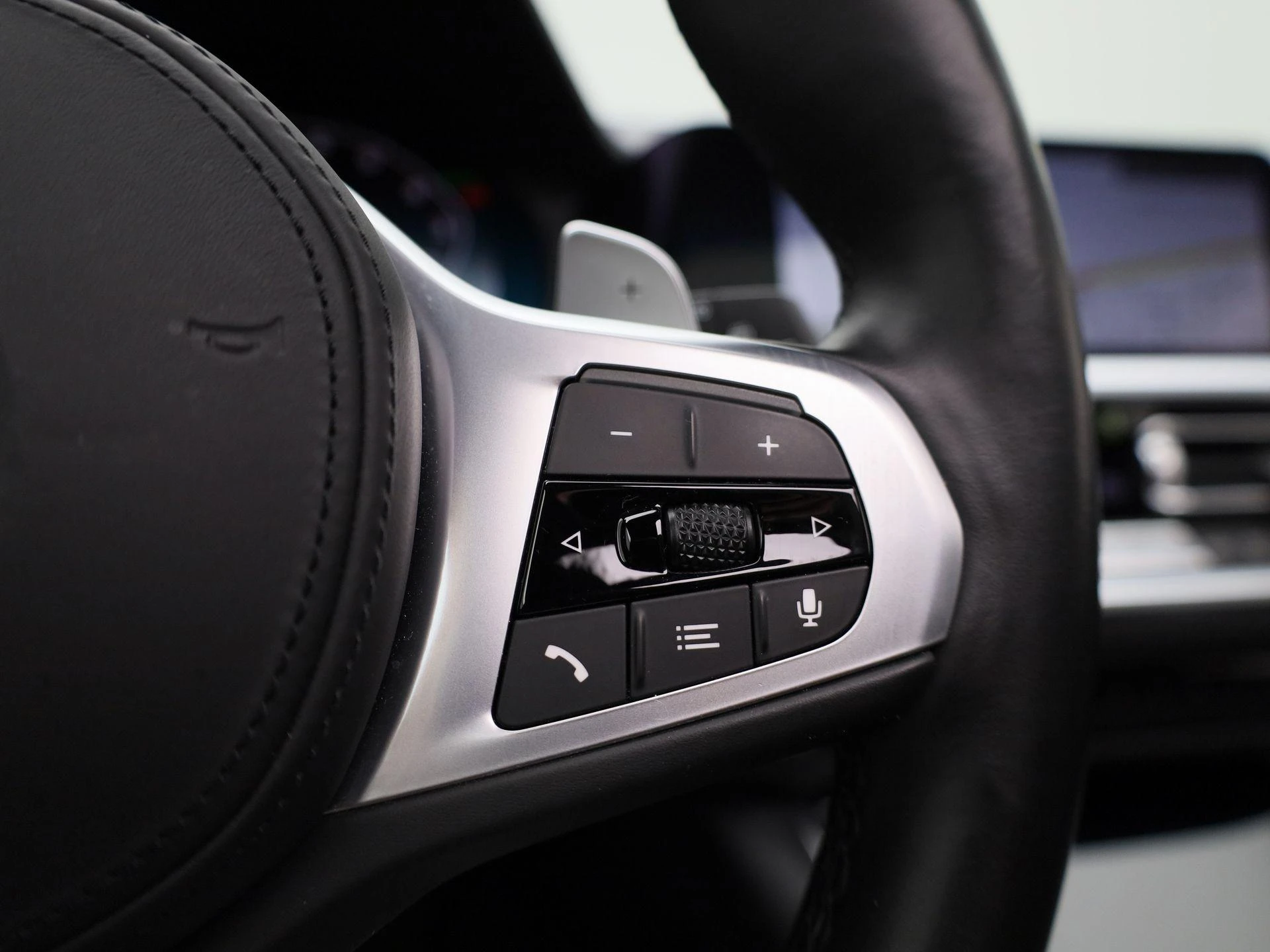 BMW-3 Serie-image-21