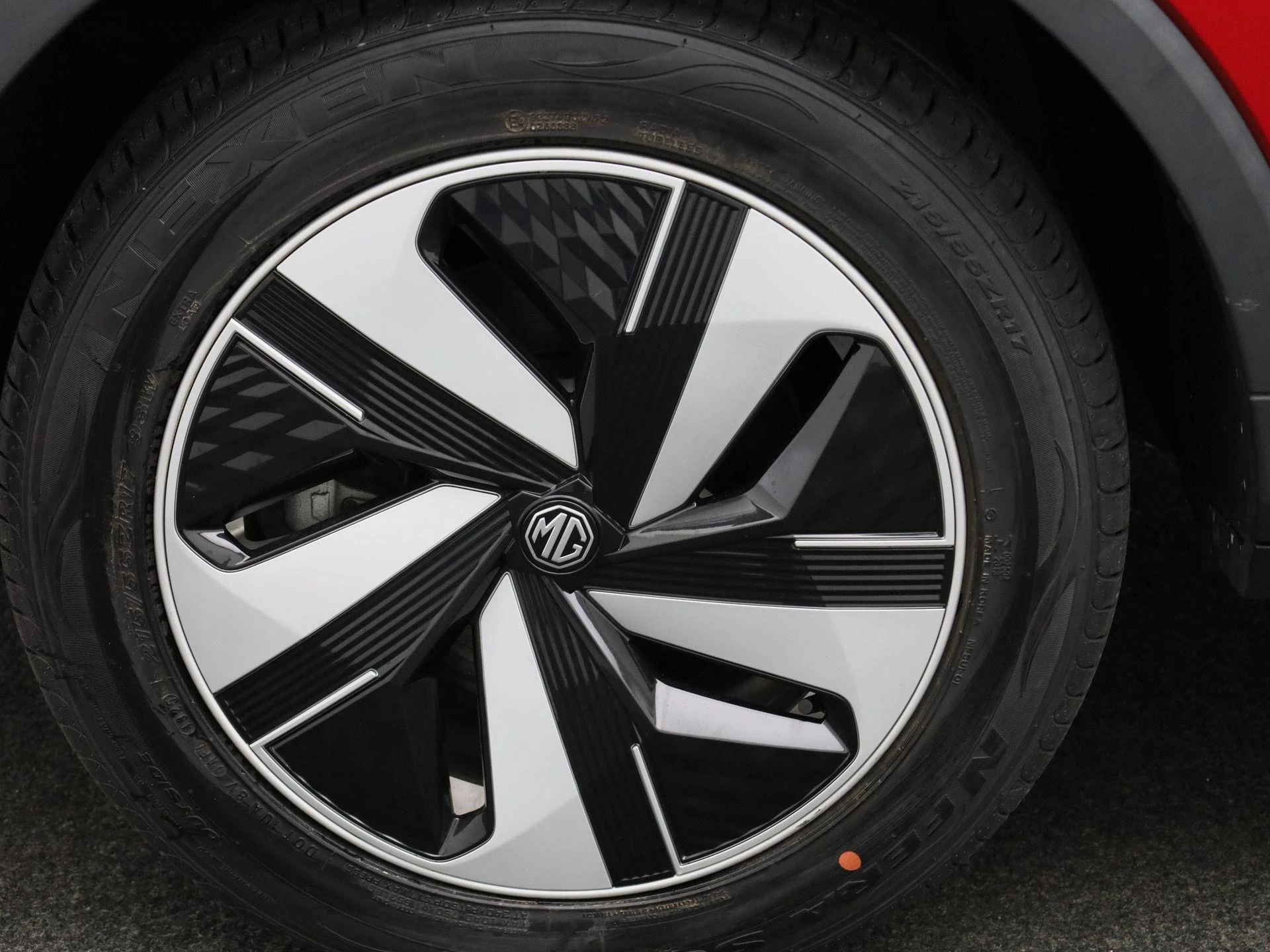 MG-ZS EV-image-12