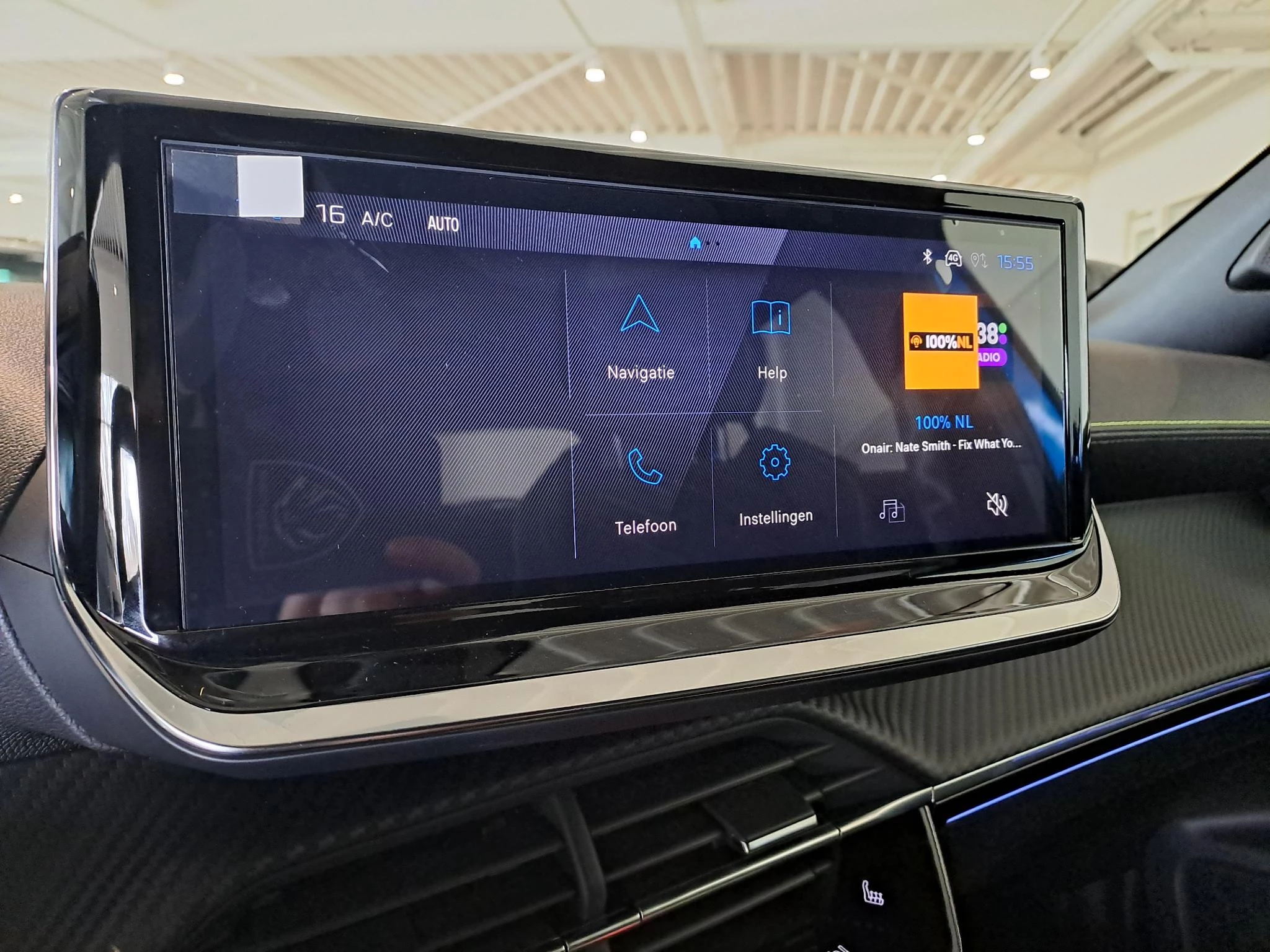 Peugeot-e-2008-image-26