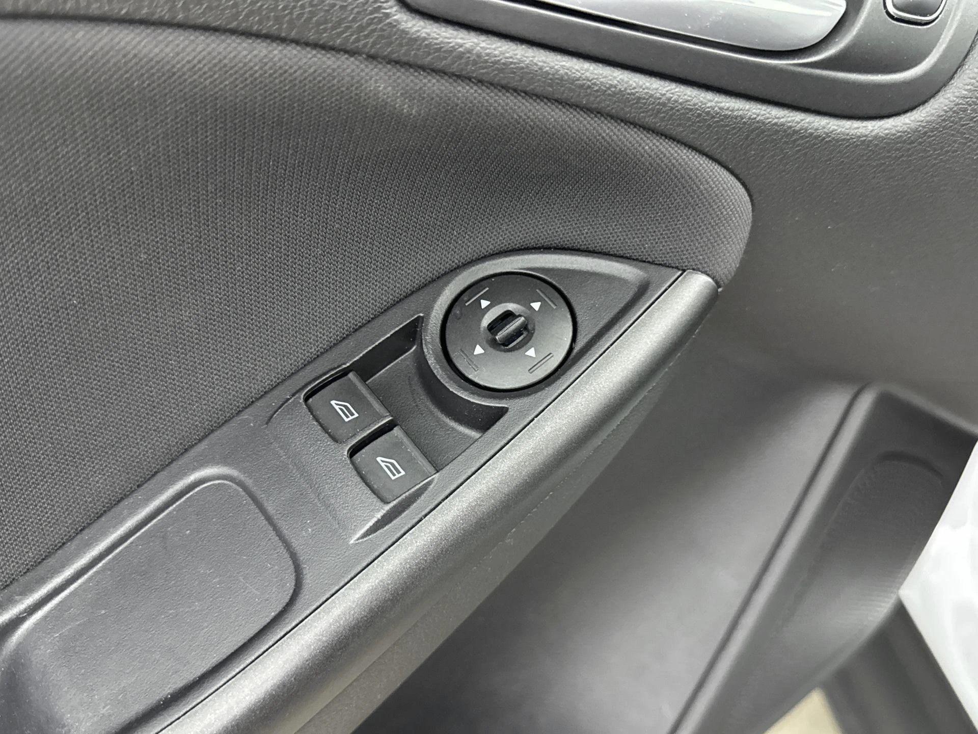 Ford-Focus-image-13