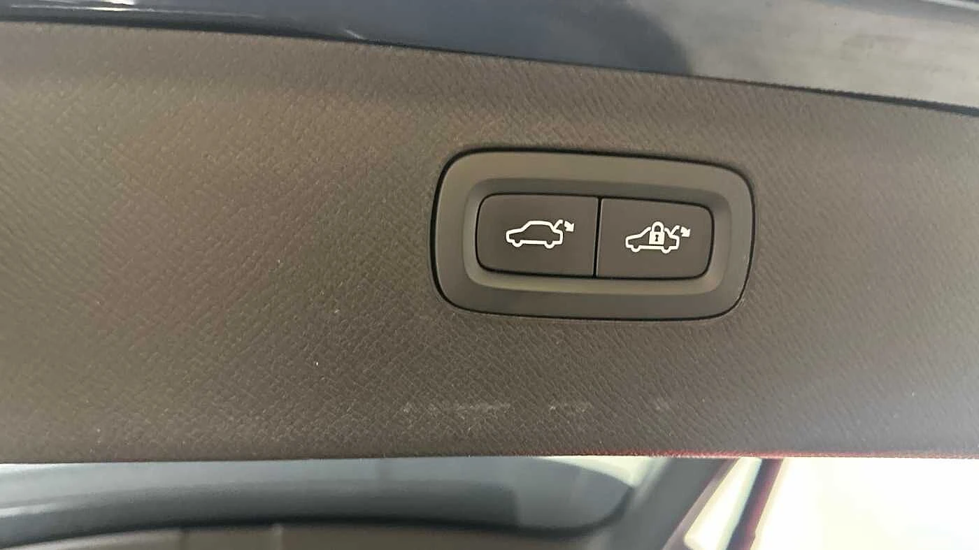 Volvo-XC90-image-14