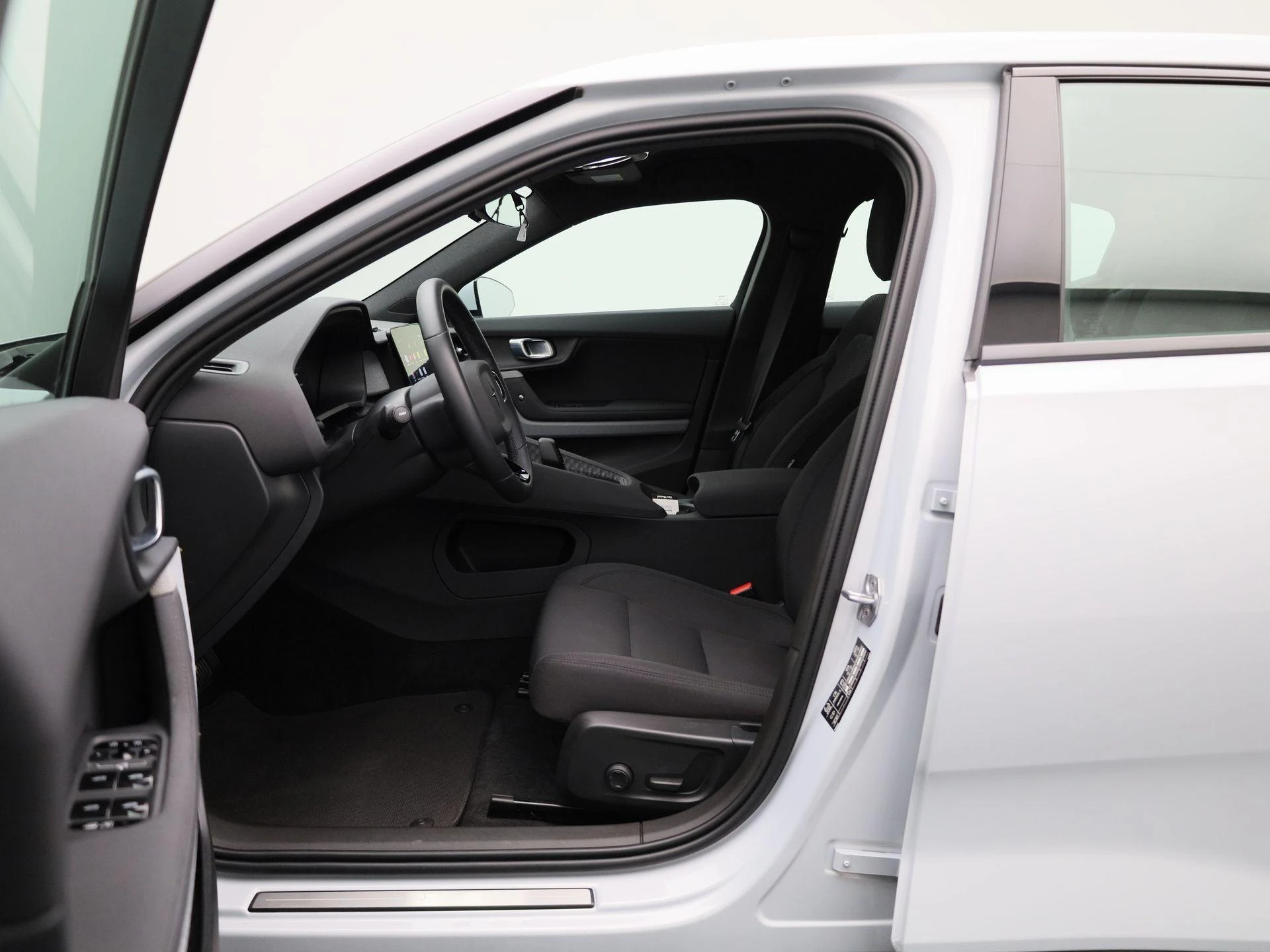 Polestar-2-image-8
