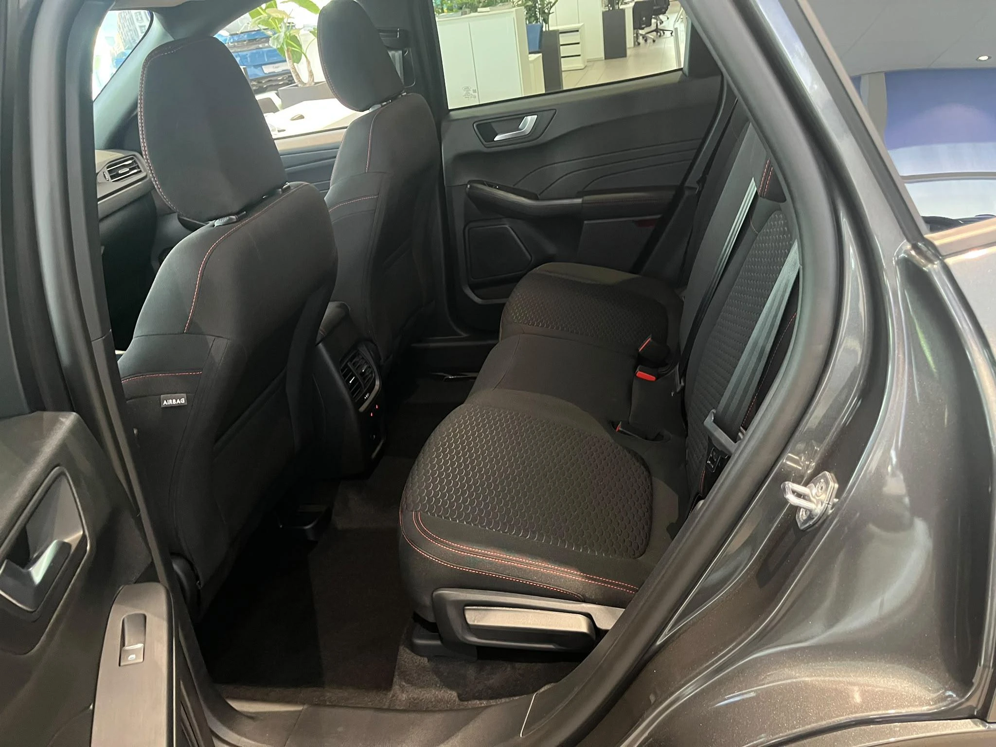 Ford-Kuga-image-10